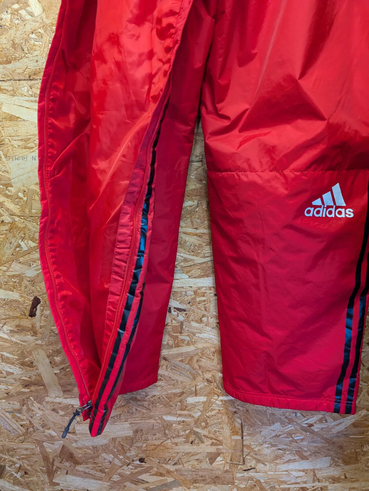 Adidas Insulated Ski Pants W40 Red 3 Stripes Snowboard Zip Sides Salopettes
