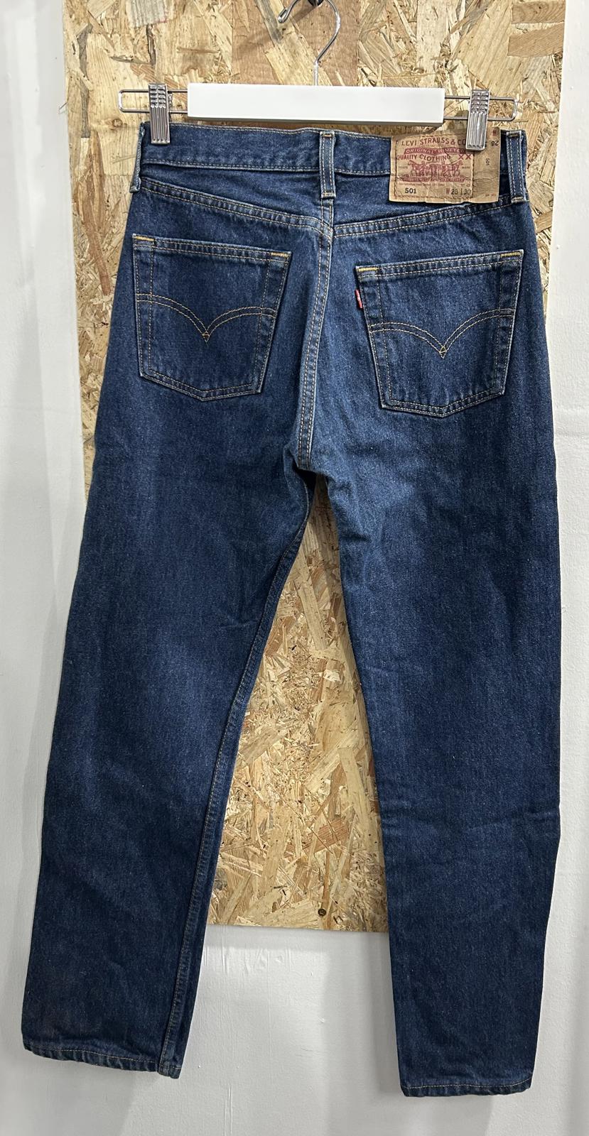 Levis 501 W28 L30 Vintage 90s Jeans Stonewashed Blue Straight Leg Regular Fit