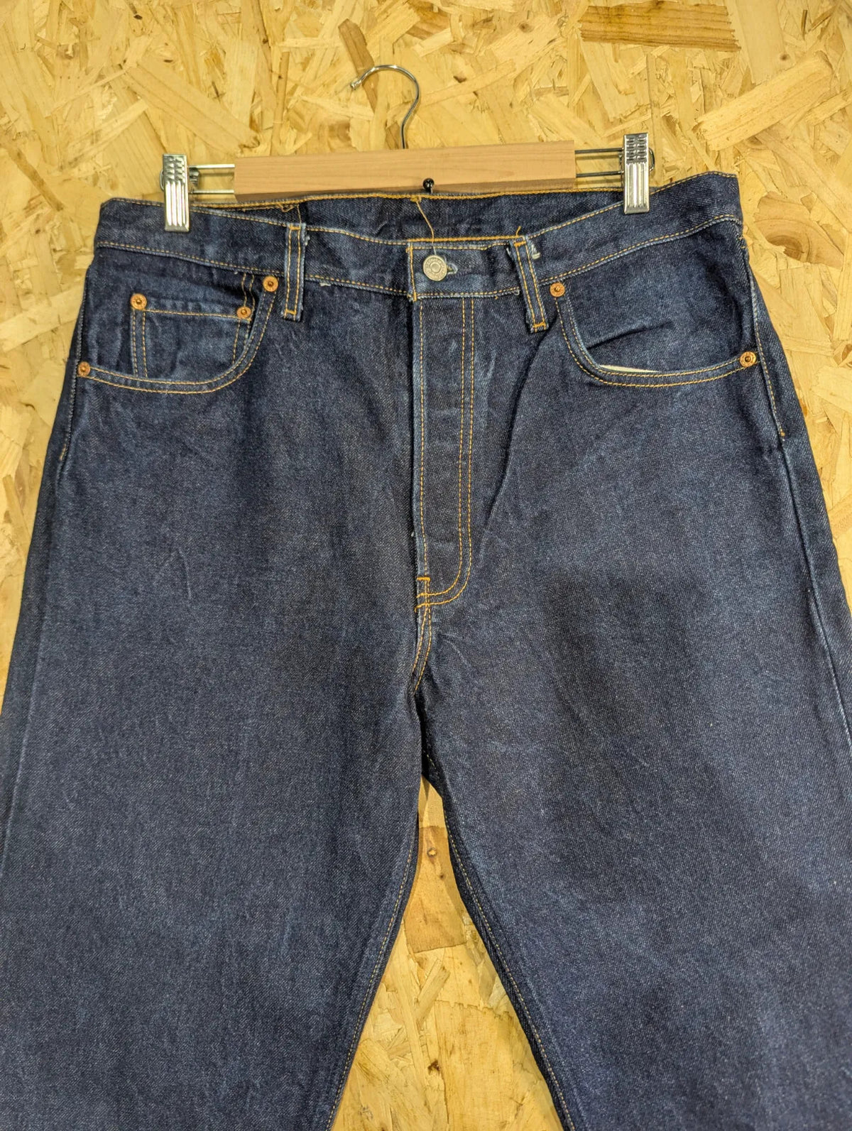 Levis 501 Jeans Mens W34 L32 Dark Blue Wash Denim Button USA Made 2002 Vintage