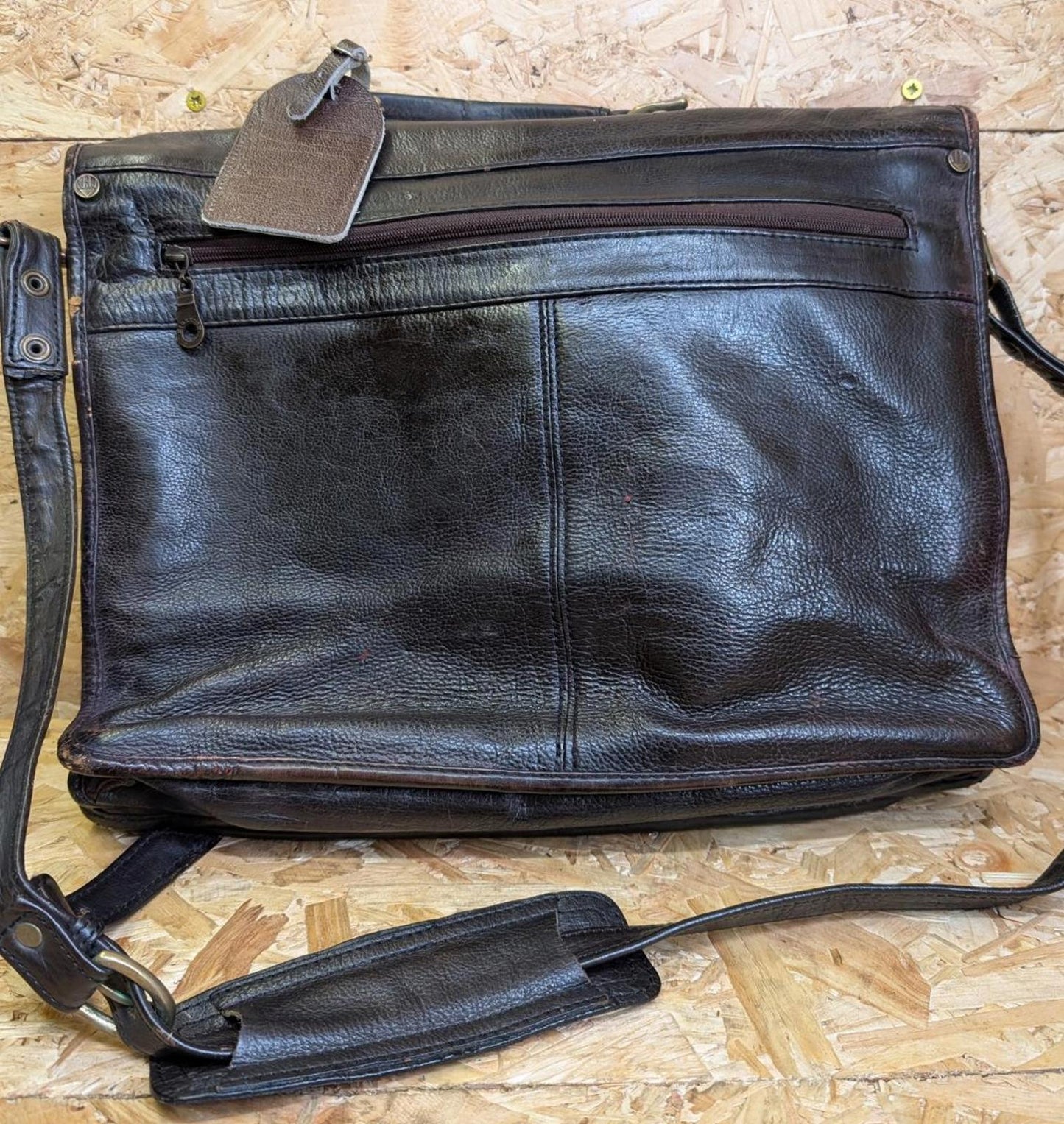 Quality Leather Brown 17 " Messenger Bag Medium Briefcase Satchel Book Strap