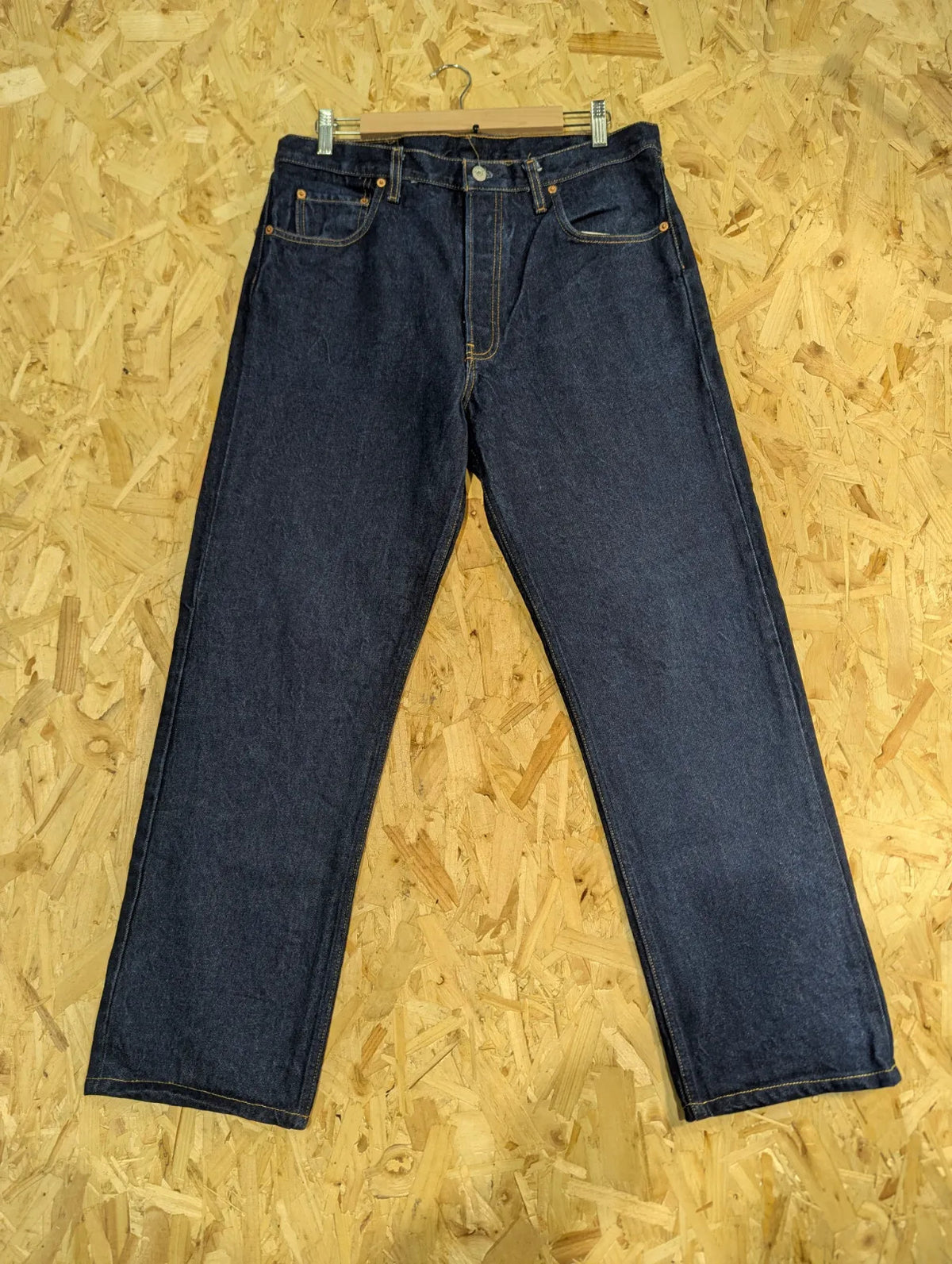 Levis 501 Jeans Mens W34 L32 Dark Blue Wash Denim Button USA Made 2002 Vintage