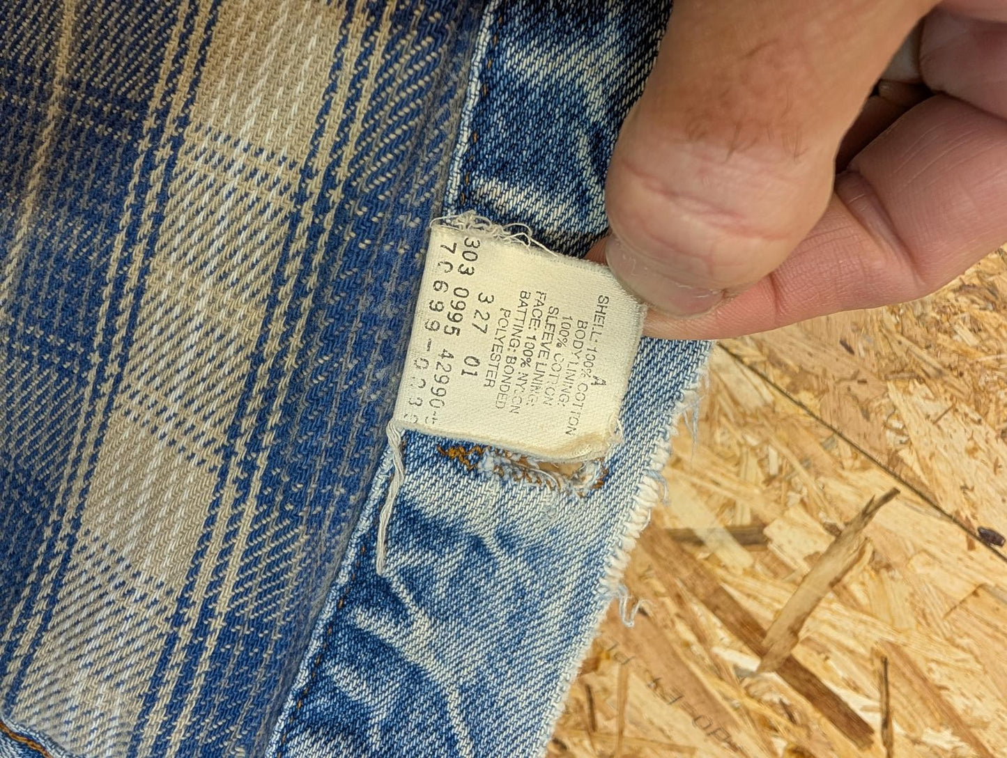 Levis Denim Trucker Jacket Medium Blue Flannel Lined Made In USA Vintage 90s