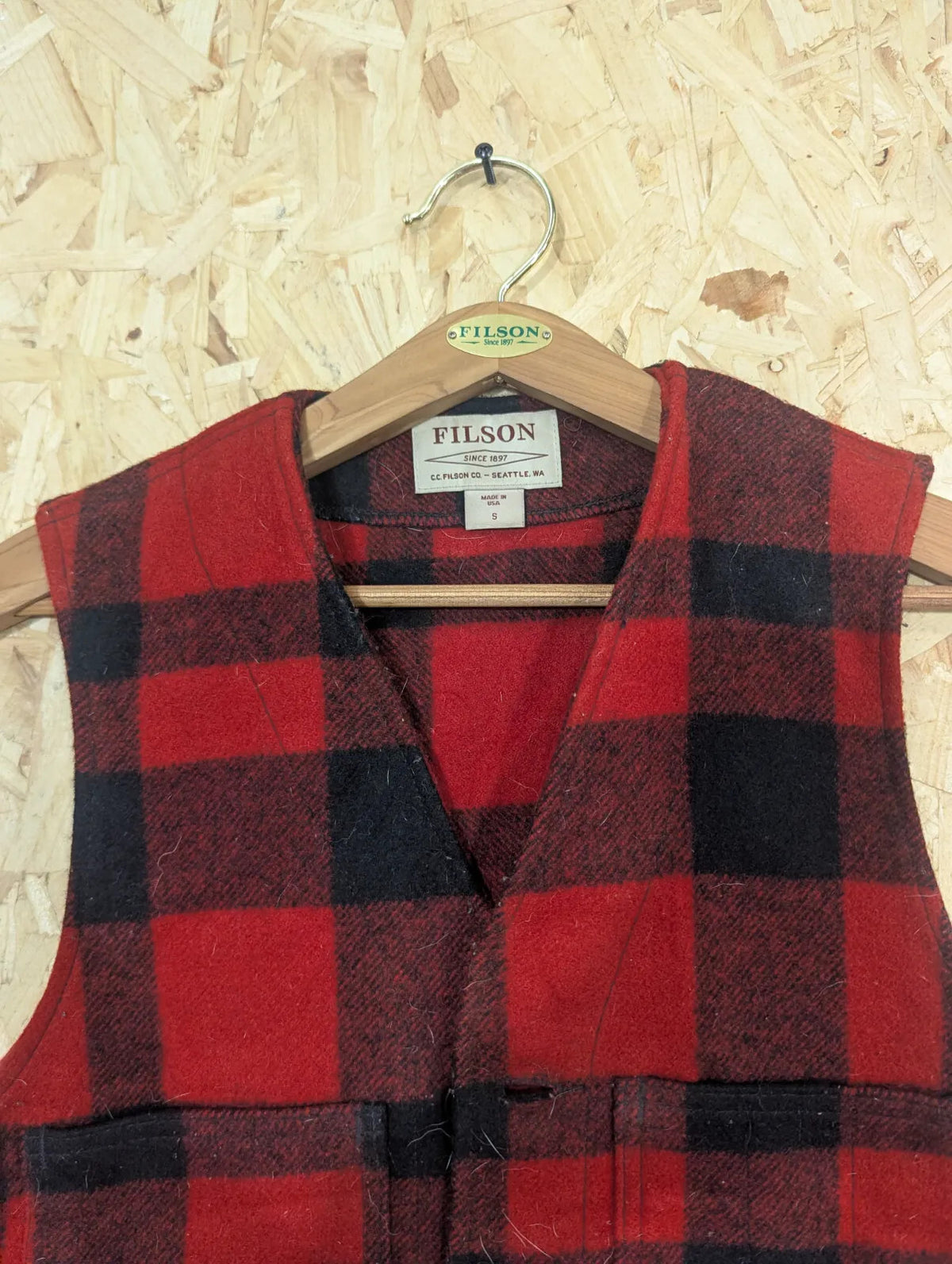 Filson Mackinaw Vest Mens Small Red Black Check Buffalo Heavy Wool USA Made