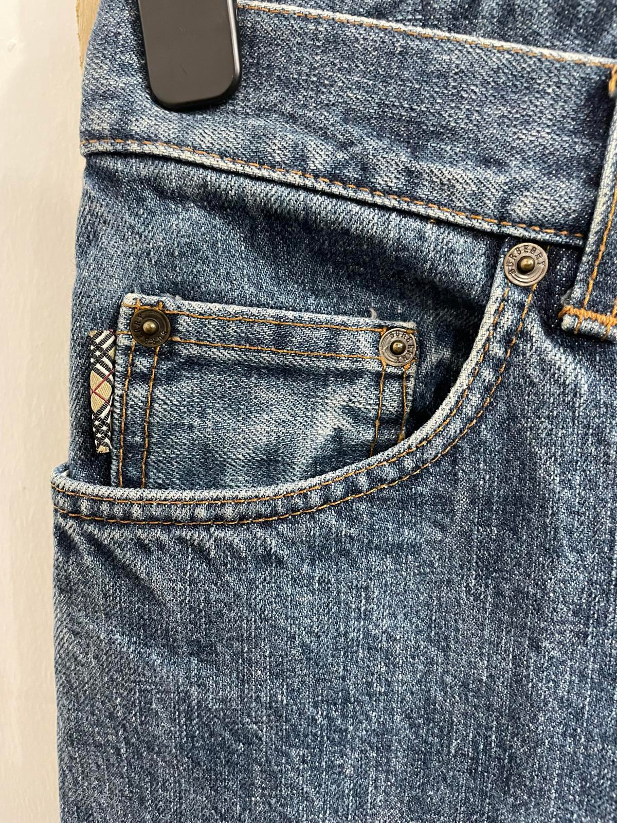 Burberry London Blue Jeans W32 L33 Mid Blue Denim Button Fly Made In Italy