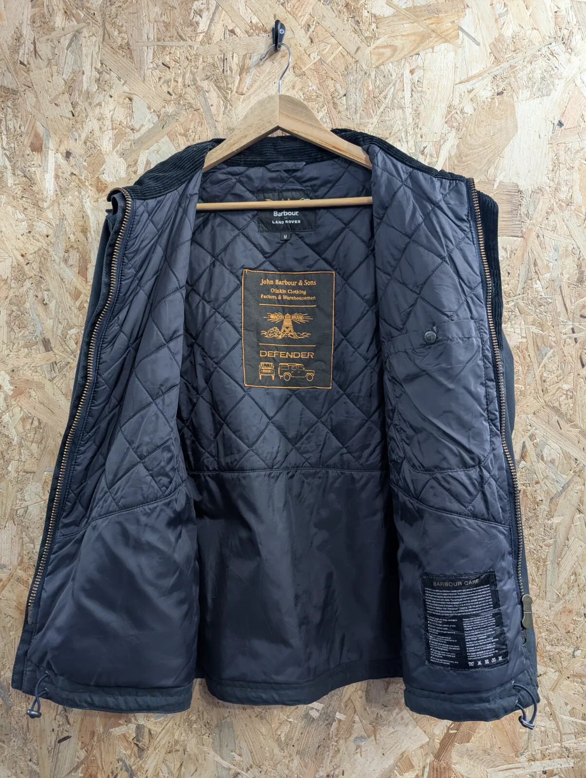 Barbour x Landrover Gillingham Quilted Waxed Jacket Mens Medium Black Defender