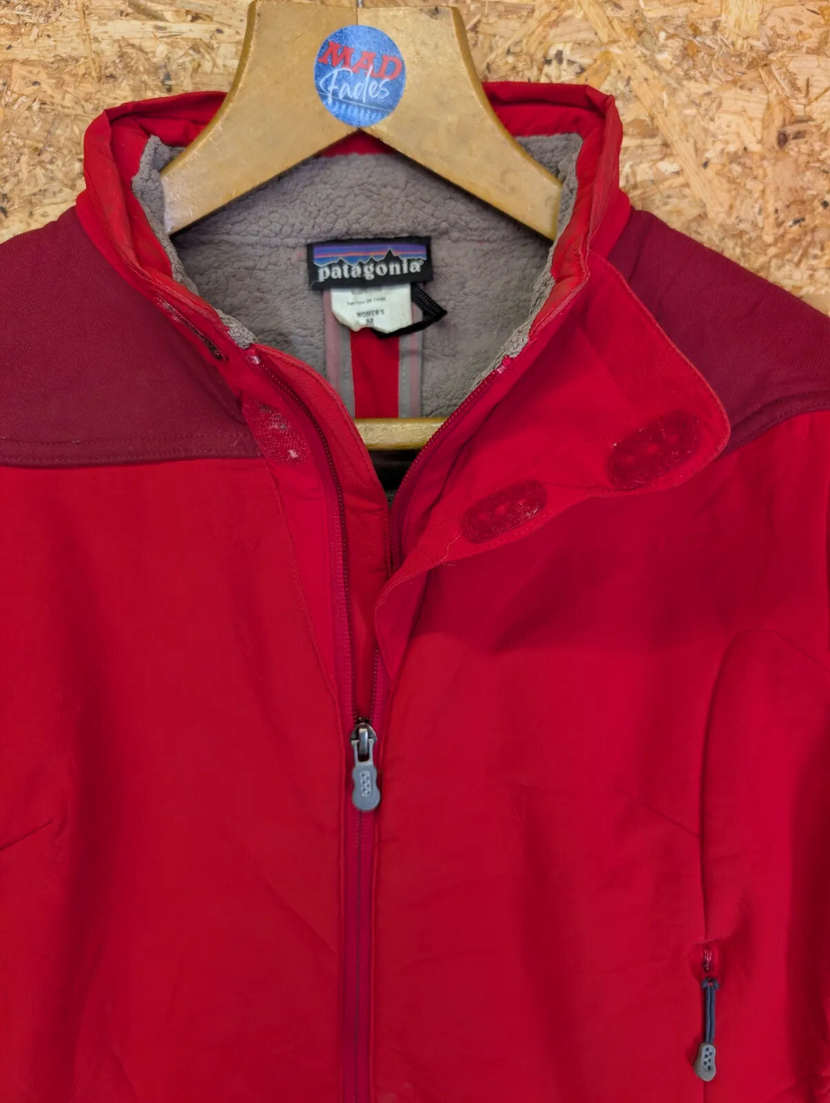 Patagonia Scythe Jacket Womens Medium Red Weatherproof Microgrid Fleece Lined