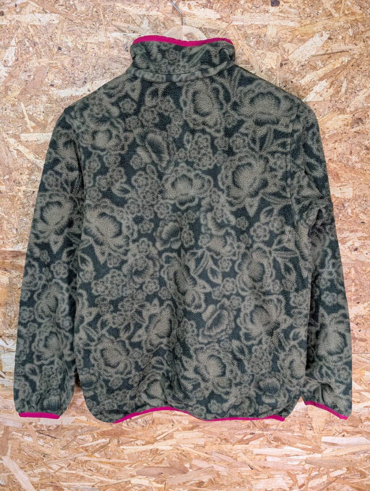 Patagonia Synchilla Fleece Womens XS Green Lotus Flower Snap-T Pink Trim Retro