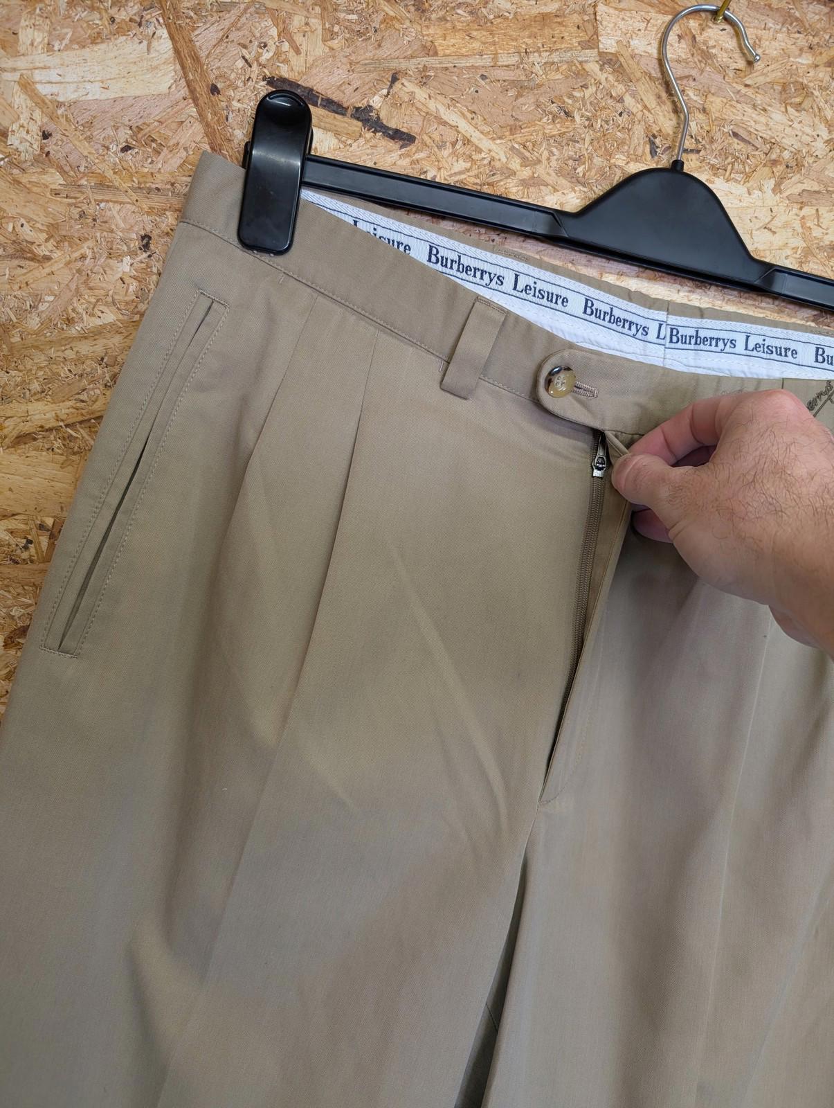 Burberrys Leisure Trousers W34 Men Pleated Beige Tan Vintage 90s Chinos