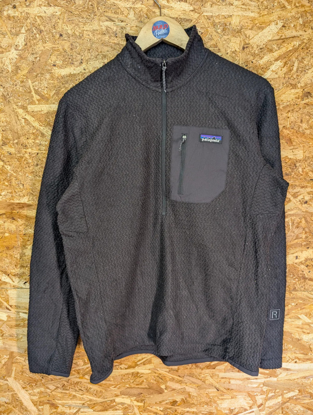 Patagonia R1 Fleece Pullover Mens Medium Black 1/2 Zip Hiking Walking Layer