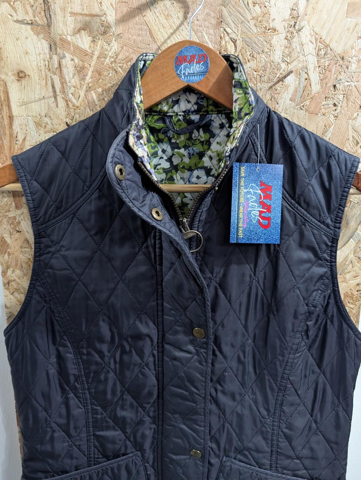 Barbour Liddesdale Gilet Women UK 8 Quilted Floral Lining Navy Blue Padded Vest Lightweight