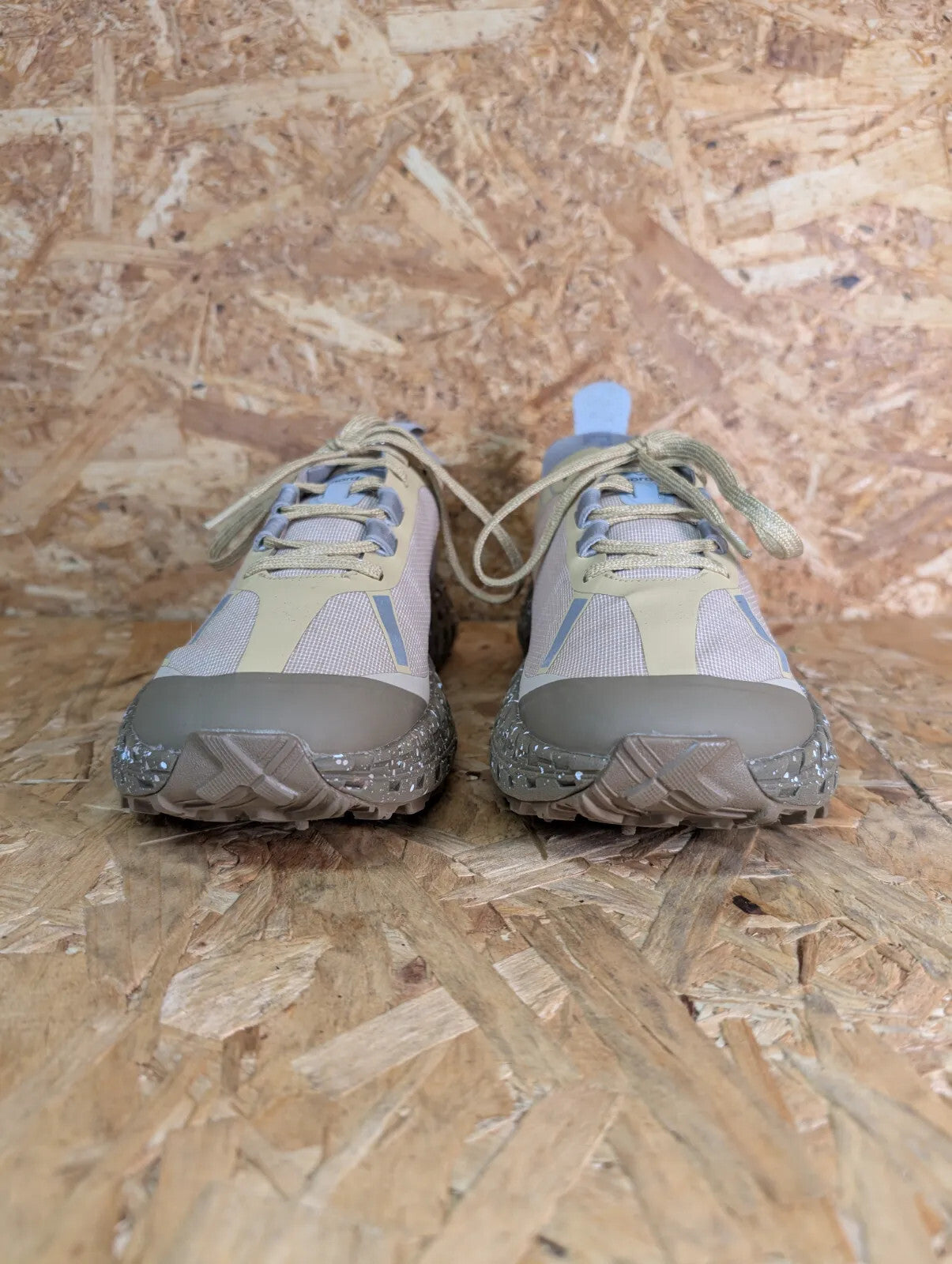 Norda 001 Trail Running Shoes UK7 Beige Mesh Synthetic Lug Sole Outdoor Hiking