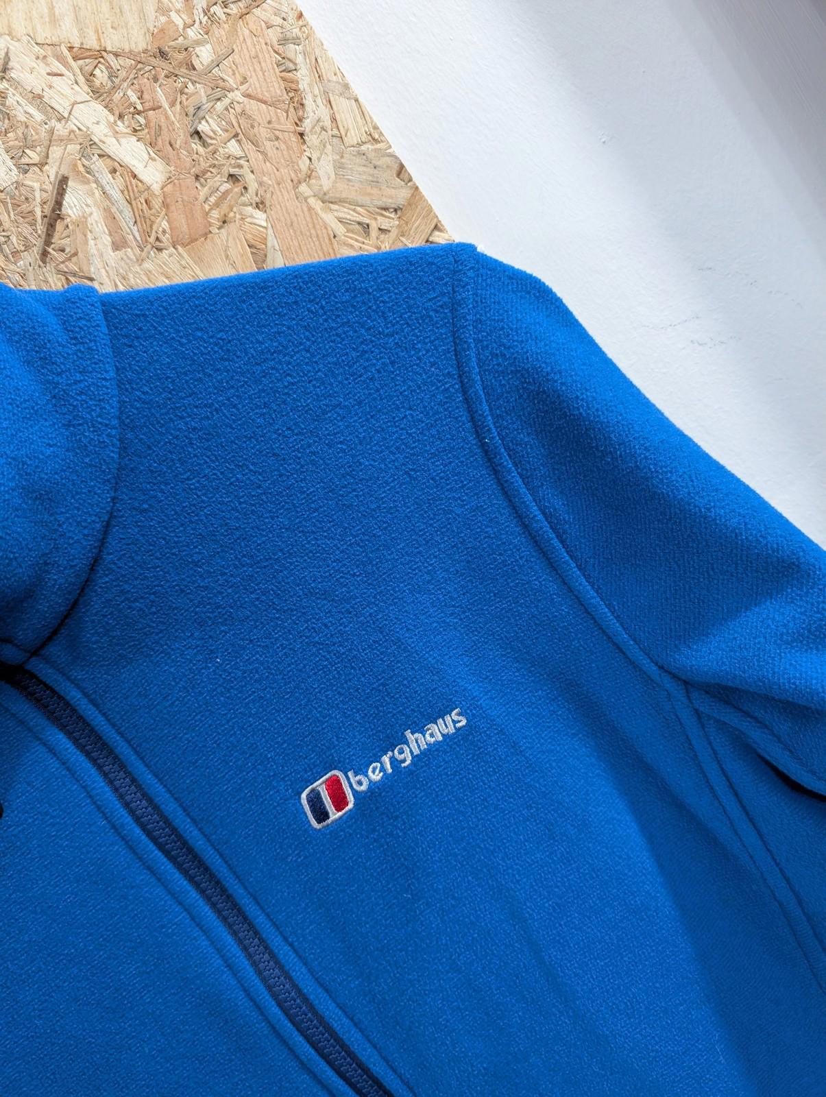 Berghaus Fleece Jacket Small Men Full Zip French Blue Zip Pockets Hiking Walking
