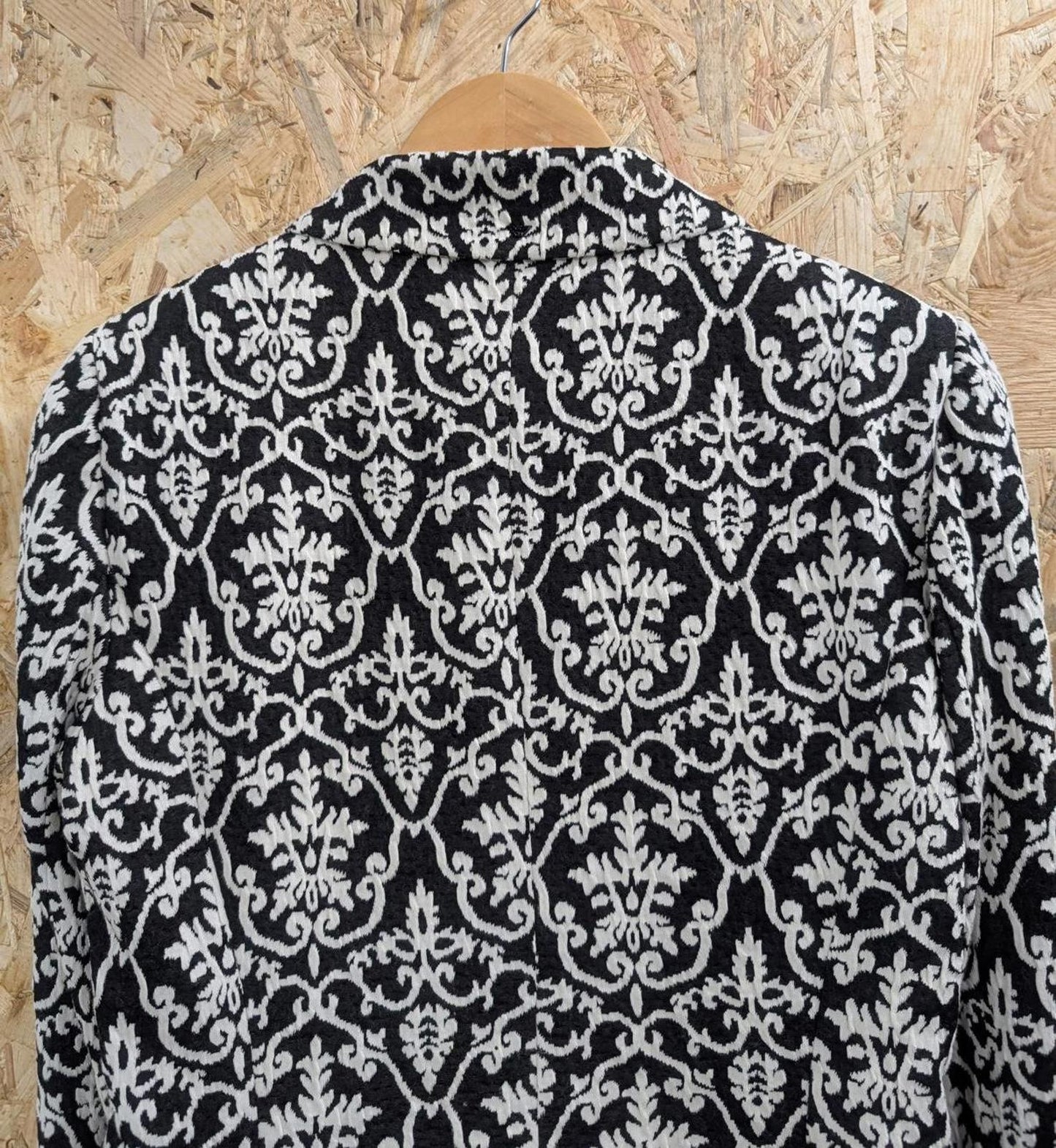 Armani Dress Suit Jacket Combo Size 12 XL Cotton Black White Pattern Skirt Jeans