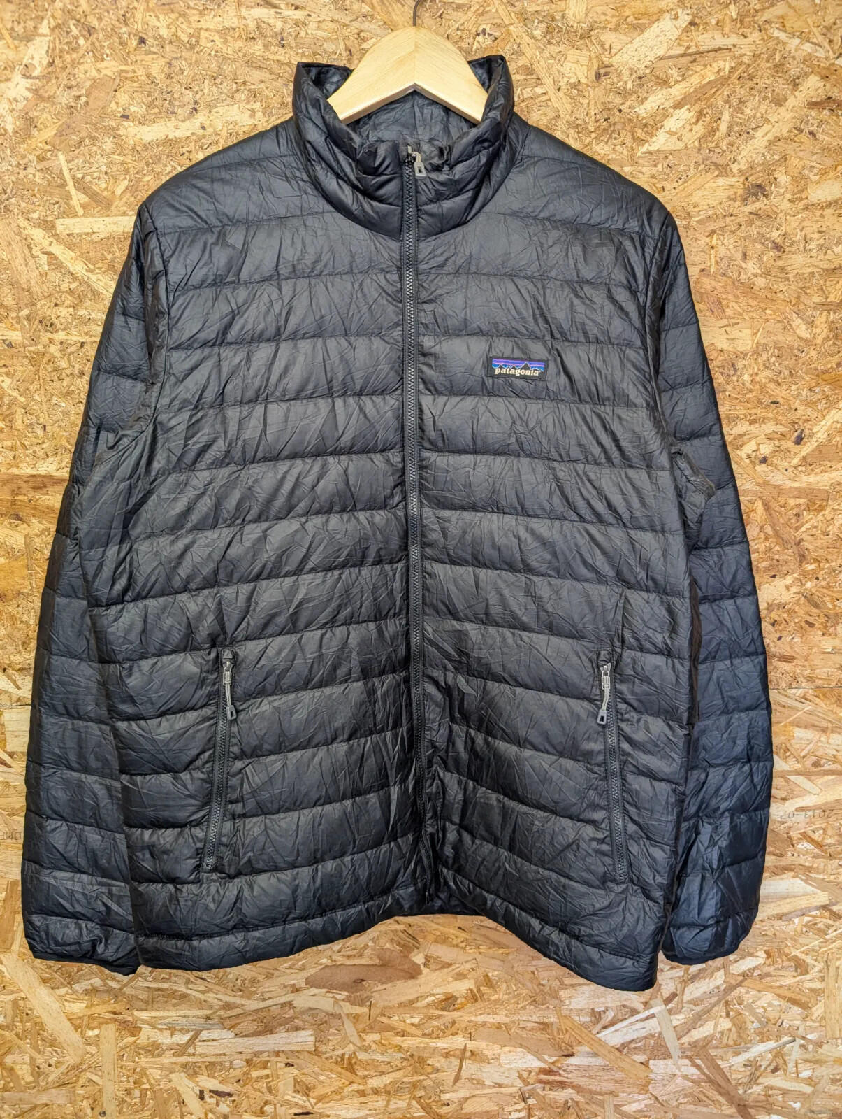 Patagonia Down Sweater Jacket Mens Medium Quilted Black Puffer Full Zip Layer