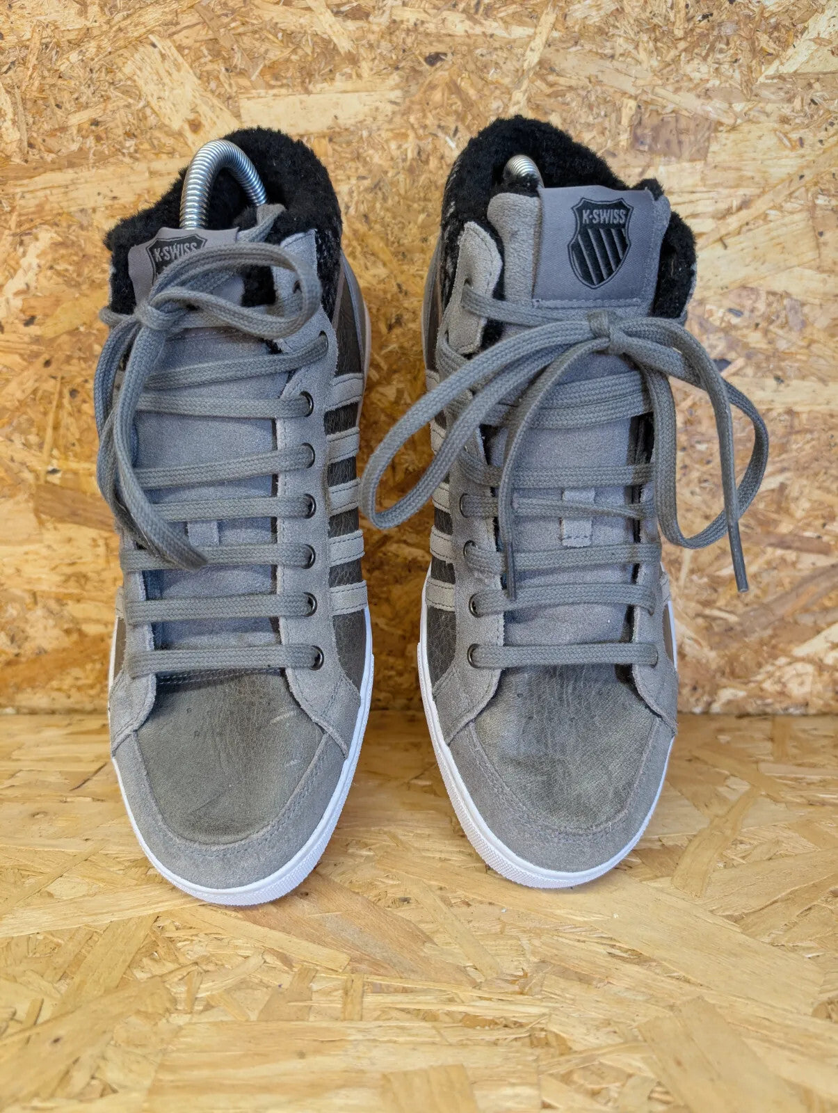 K Swiss High Top Sneakers Mens UK 8.5 Grey Suede Fleece Lining Court Mid Lace