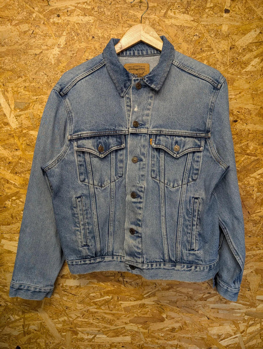 Vintage Levis Type-3 Trucker Jacket Medium Blue Distressed Denim Orange Tab 70s