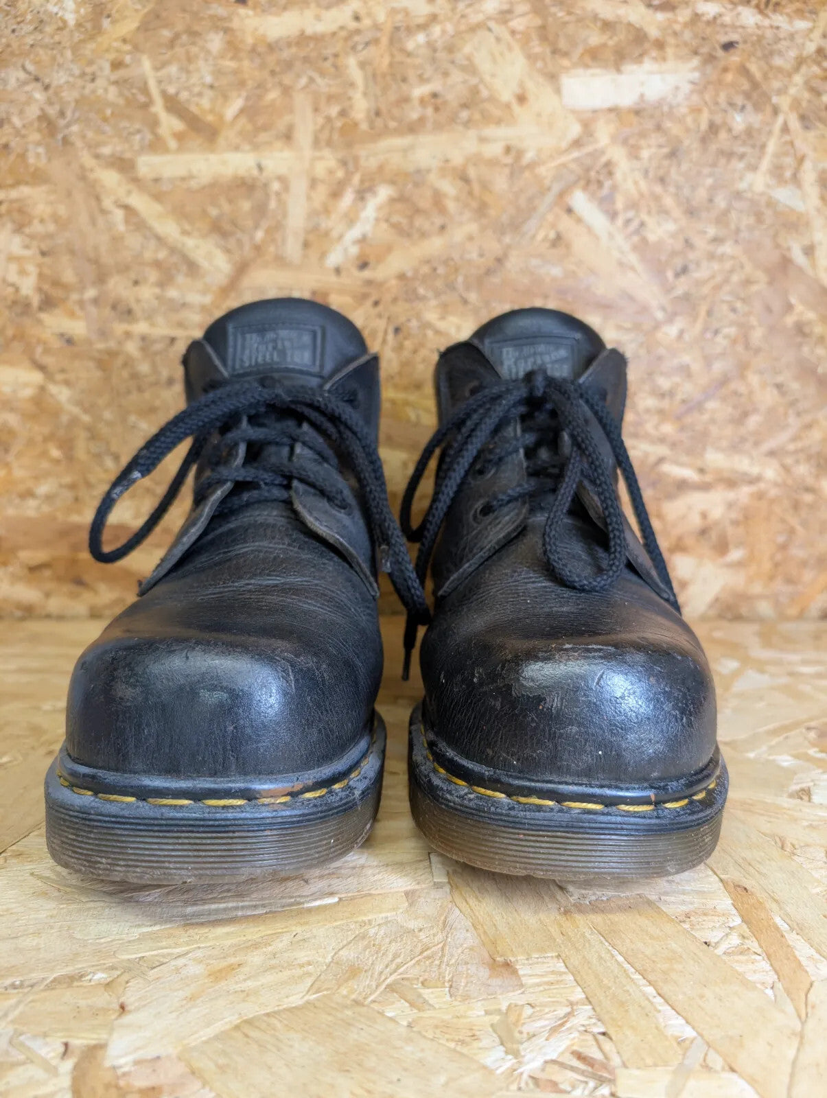 Dr Martens Work Boots Mens UK9 Black Leather 2205 Steel Toe Air Cushion England