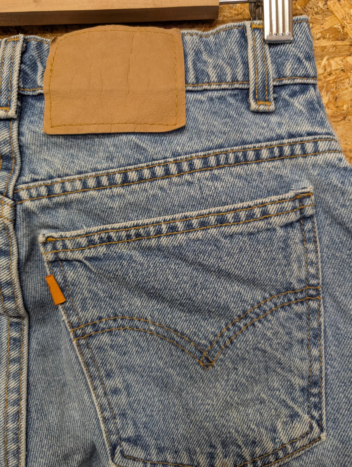 Levis 15951 Relaxed Fit Tapered Jeans W28 L25 Women High Waist Orange Tab 90s