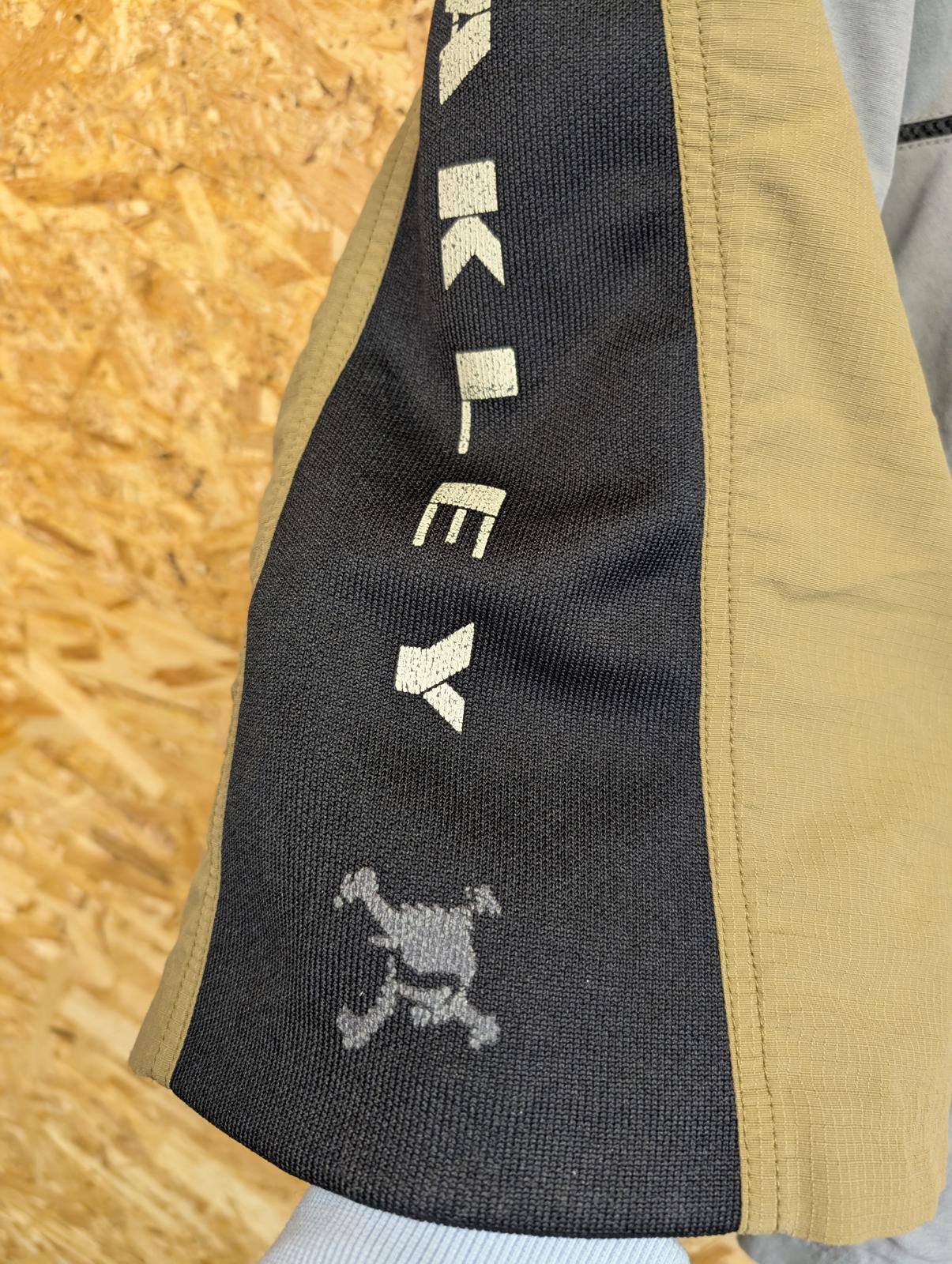 Oakley MTB Panelled Shorts Mens Size Medium Cargo Khaki Green Black W32 W34