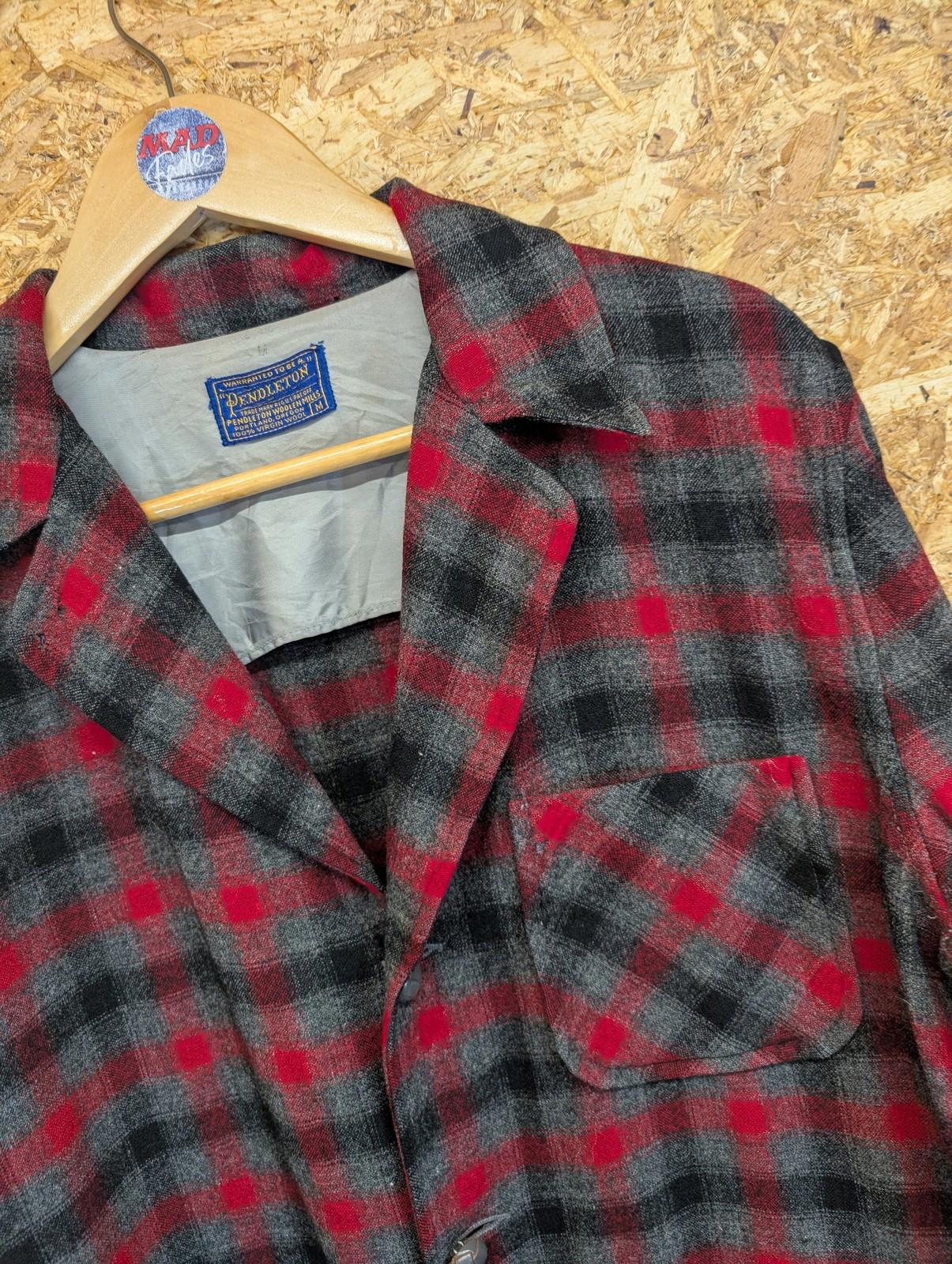 Pendleton Wool Chore Jacket Medium Men Plaid Vintage Red Grey Checked USA Made