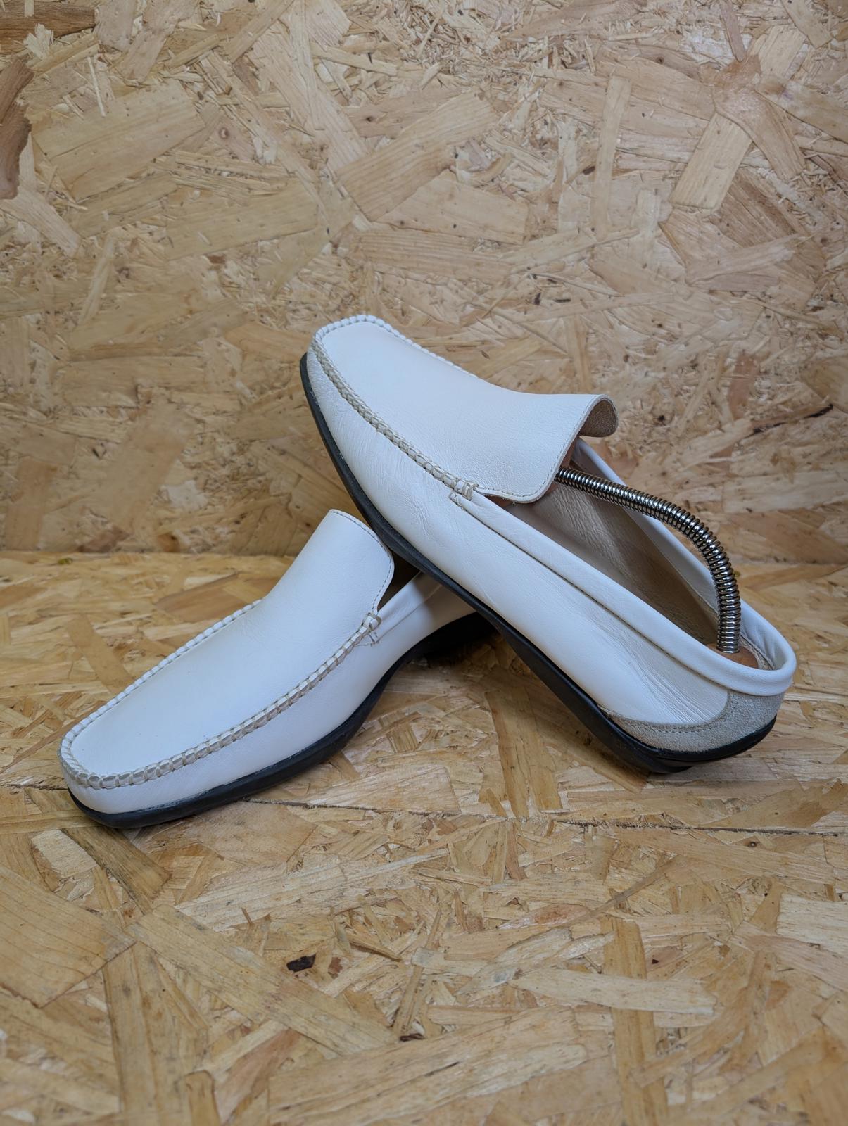 Budberchic by Miss Chelis Shoes 9 UK 43 EU White Leather Loafers Driving Slip