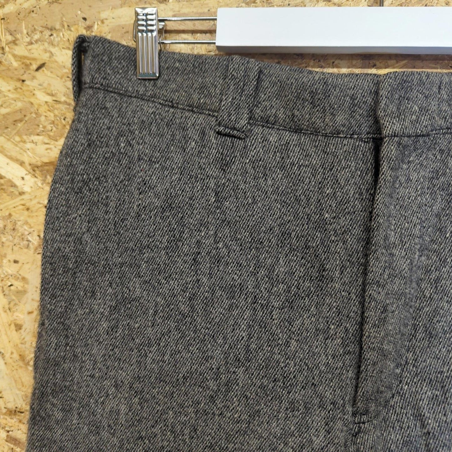 1970s Woolrich Grey Wool Plaid Hunting 3/4 Pants Workwear Vintage Pantaloons 32