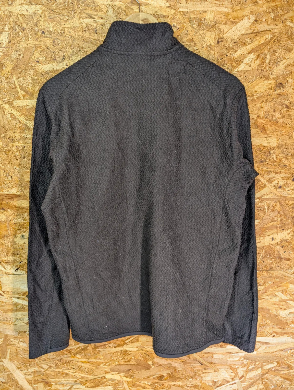 Patagonia R1 Fleece Pullover Mens Medium Black 1/2 Zip Hiking Walking Layer