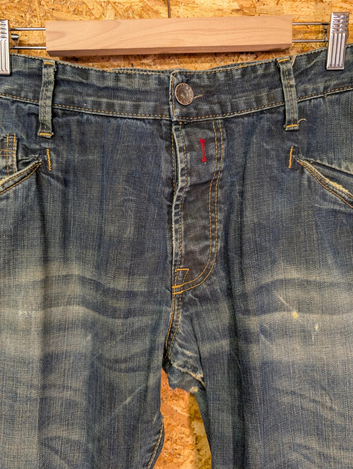 Replay Jeans Mens W38 L34 Dark Blue Wash Denim Distress Cinch Buckle Back Y2K