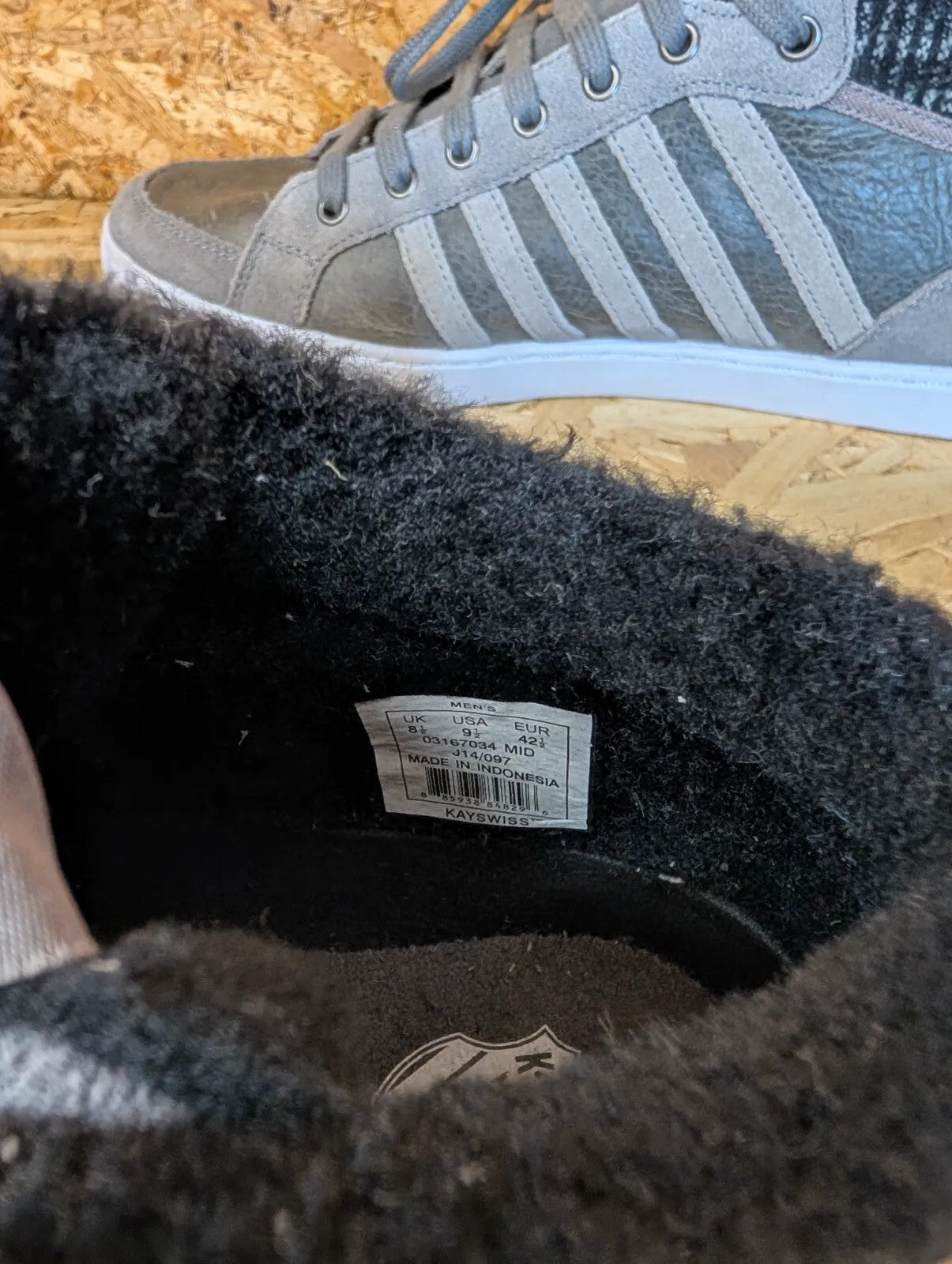 K Swiss High Top Sneakers Mens UK 8.5 Grey Suede Fleece Lining Court Mid Lace