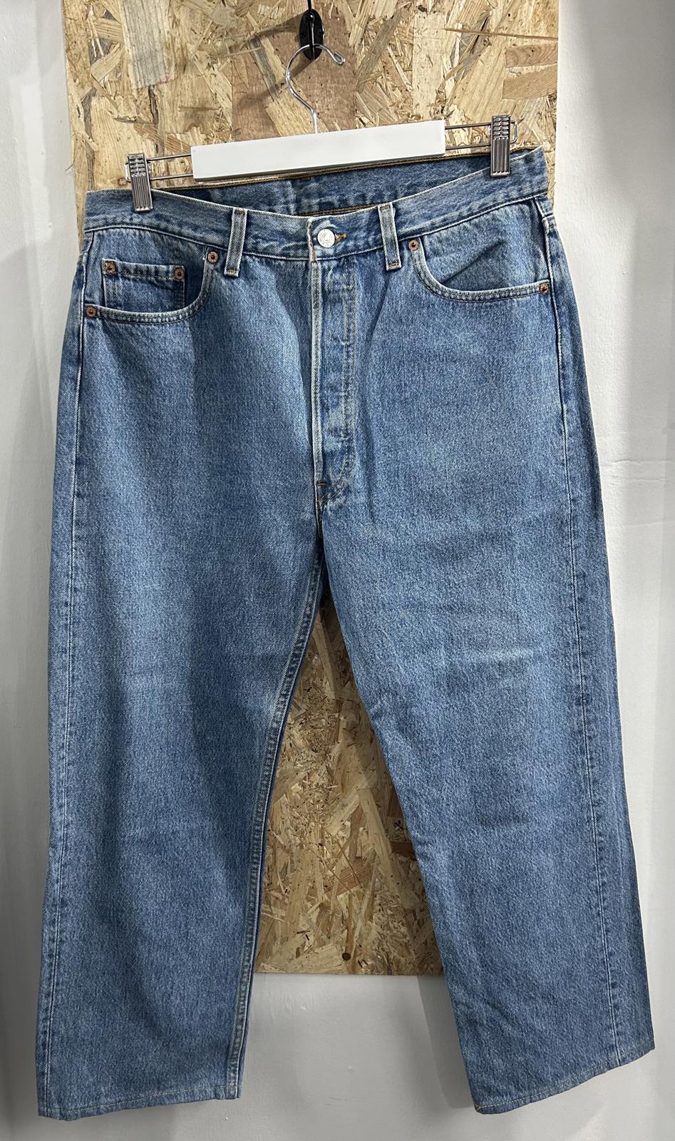 Levis 501 Jeans W36 L26 Made in USA Vintage 90s Mid Wash Blue Denim