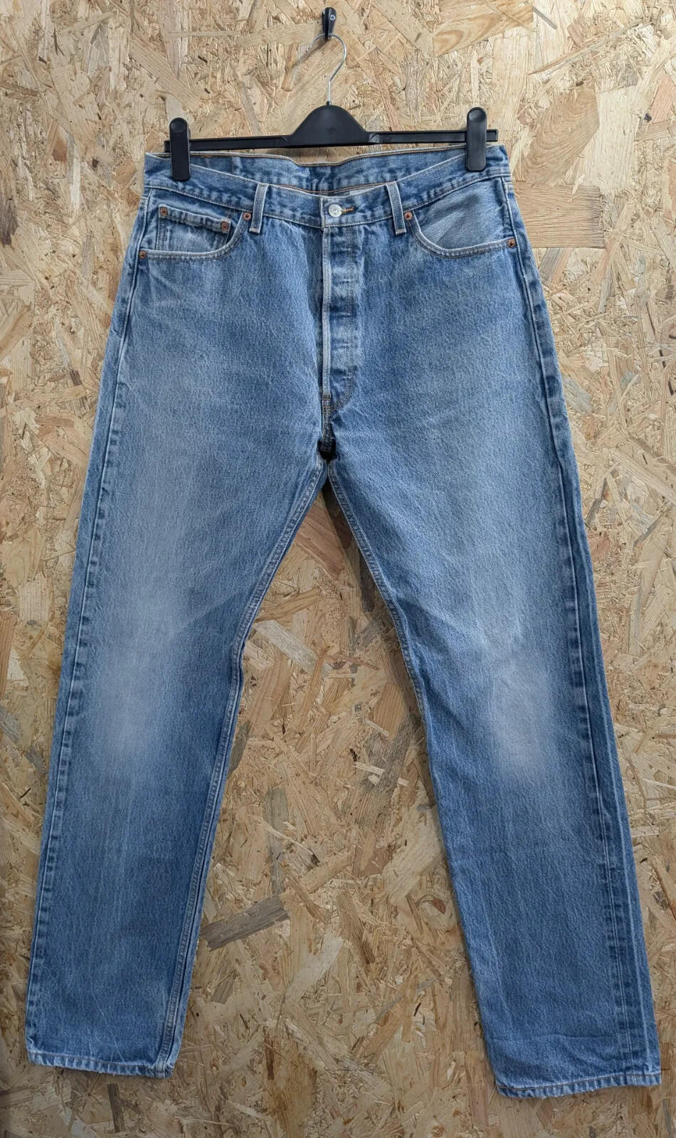 Vintage Levis 501 XX Jeans Mens W38 L37 Mid Blue Denim Straight Button Fly