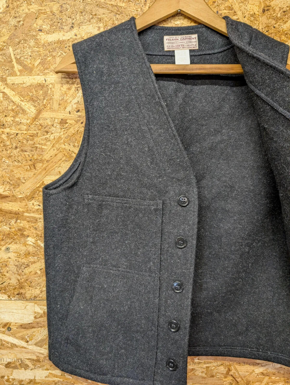 Filson Mackinaw Wool Vest Mens Medium 40 Charcoal Grey Black USA Button Gilet