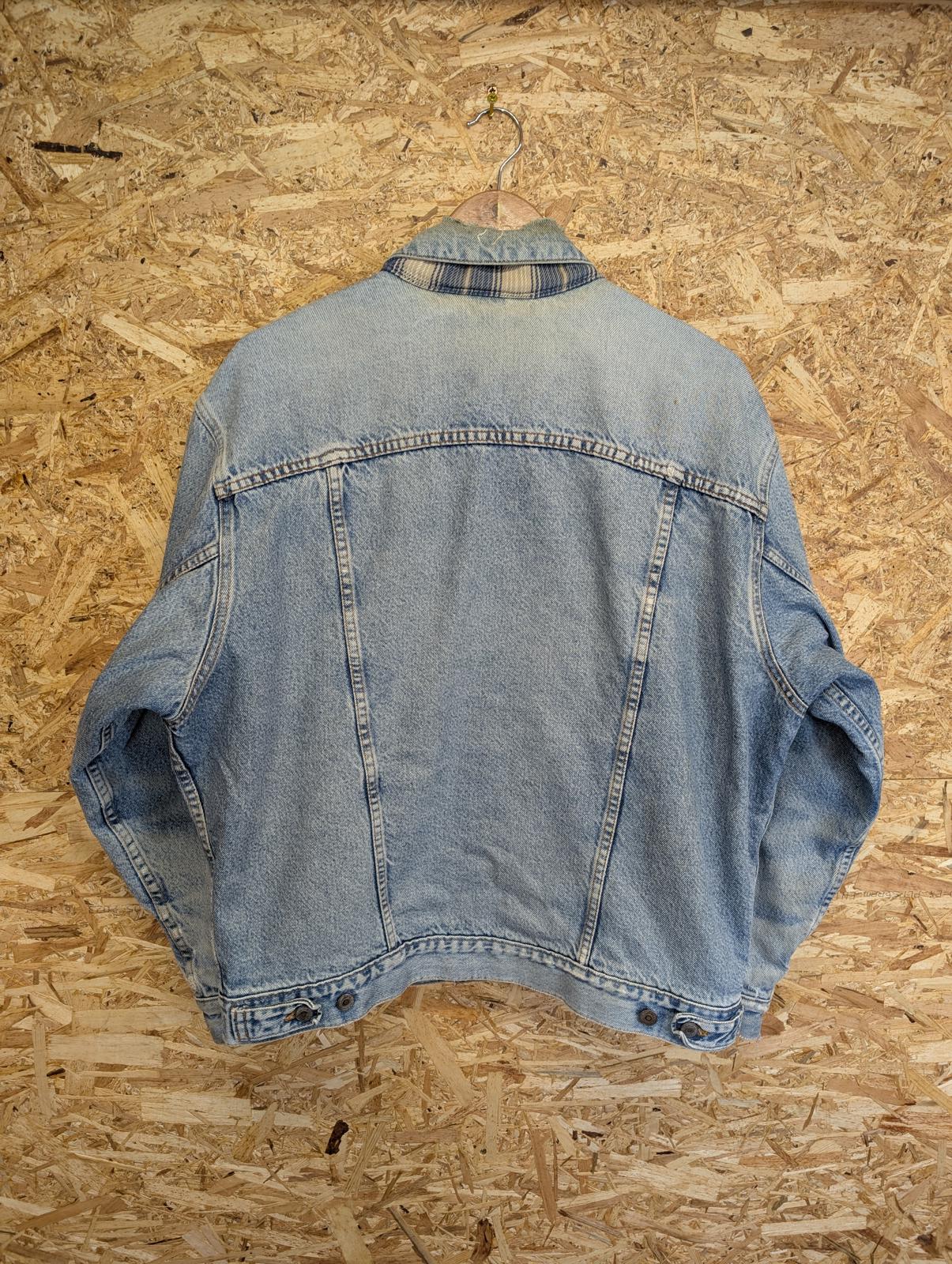 Levis Denim Trucker Jacket Medium Blue Flannel Lined Made In USA Vintage 90s