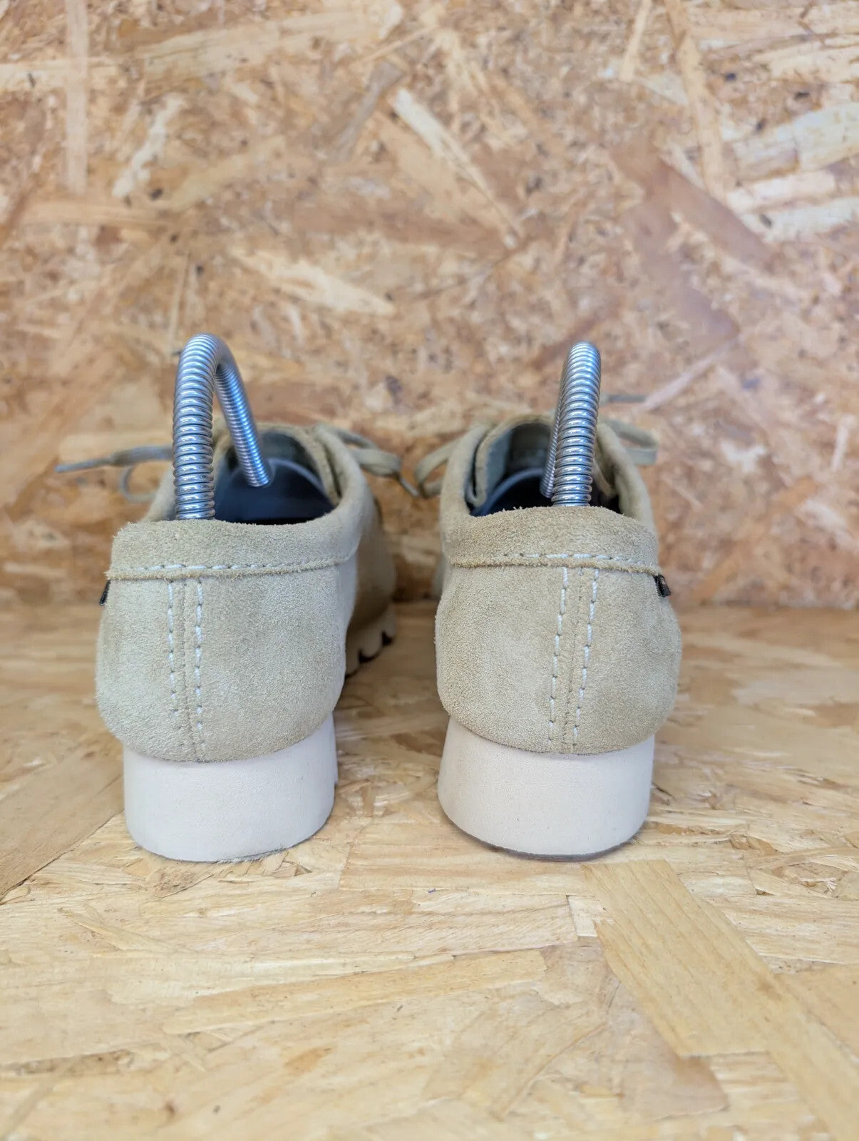 Clarks Originals Wallabee Shoes Mens UK6 EU 39.5 Beige Suede Sand Gore Tex Lace
