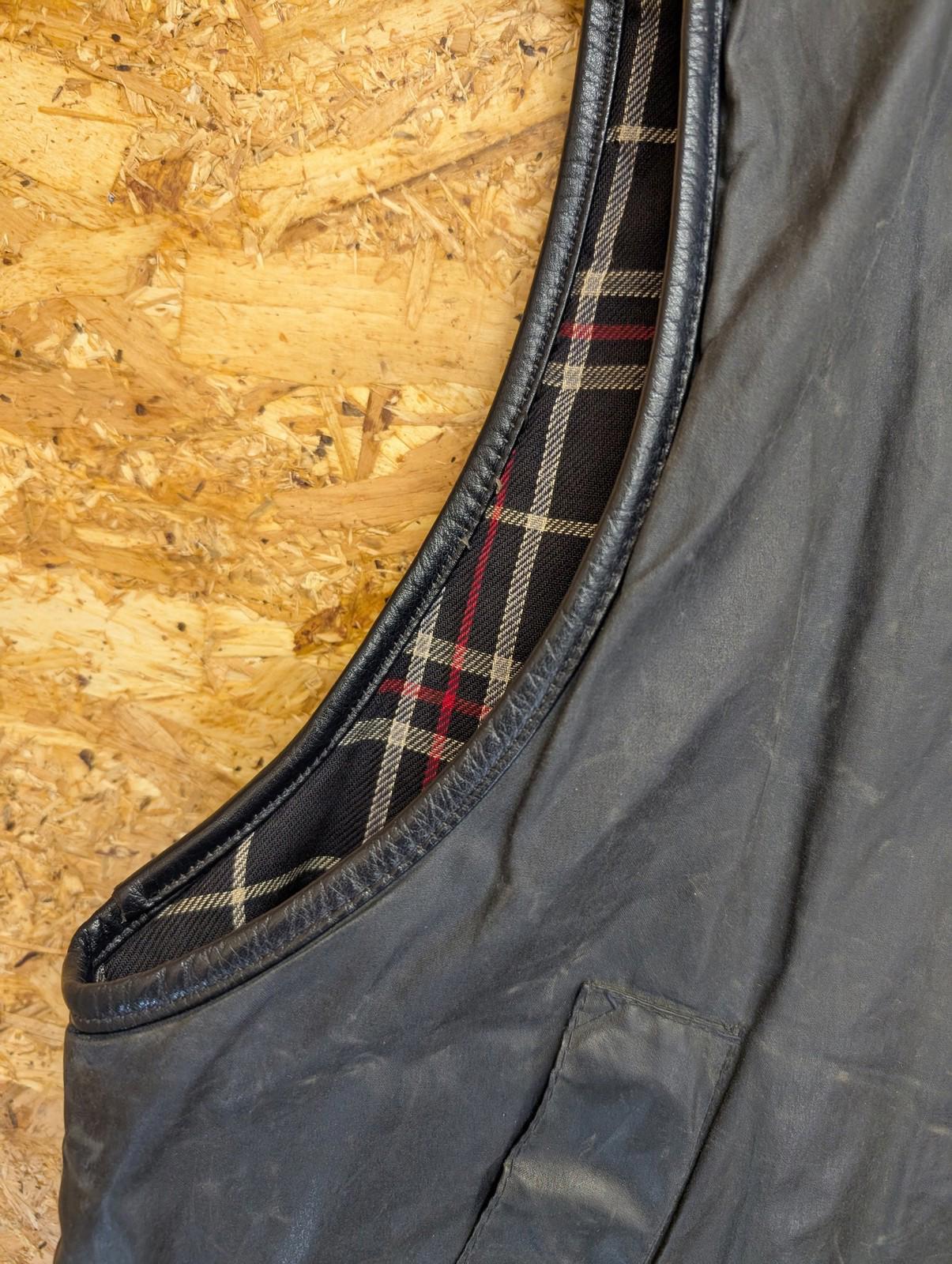 Barbour Westmorland A225 Waxed Gilet Large Classic Vest Black Bodywarmer Tartan