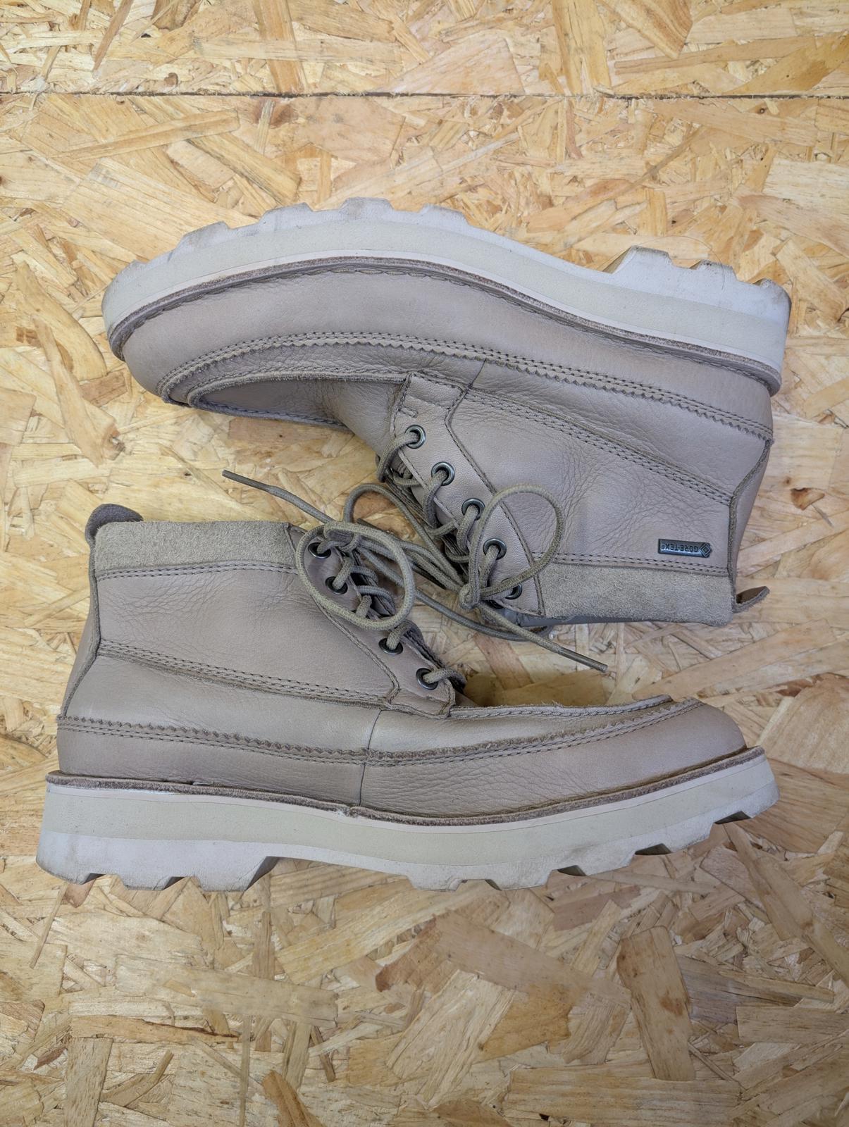 Clarks Gore-Tex Leather Boots Size UK 6.5 EU 40 Korik Rise GTX Chelsea Moccasin