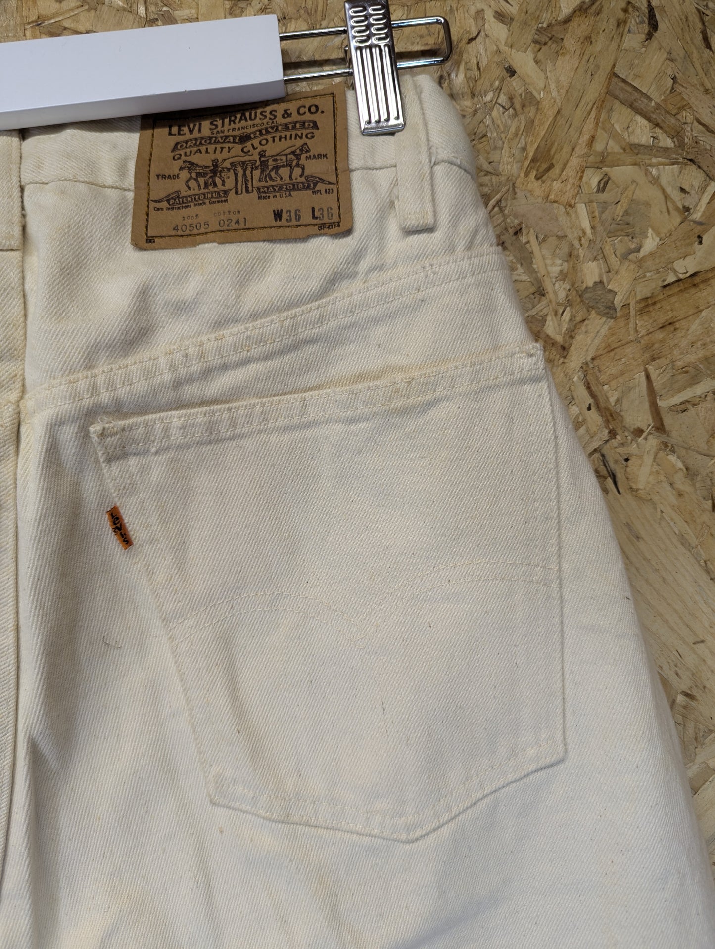 Levis Vintage 80s 505 0241 Cream Jeans High Waisted Straight Leg Tall W30 L35