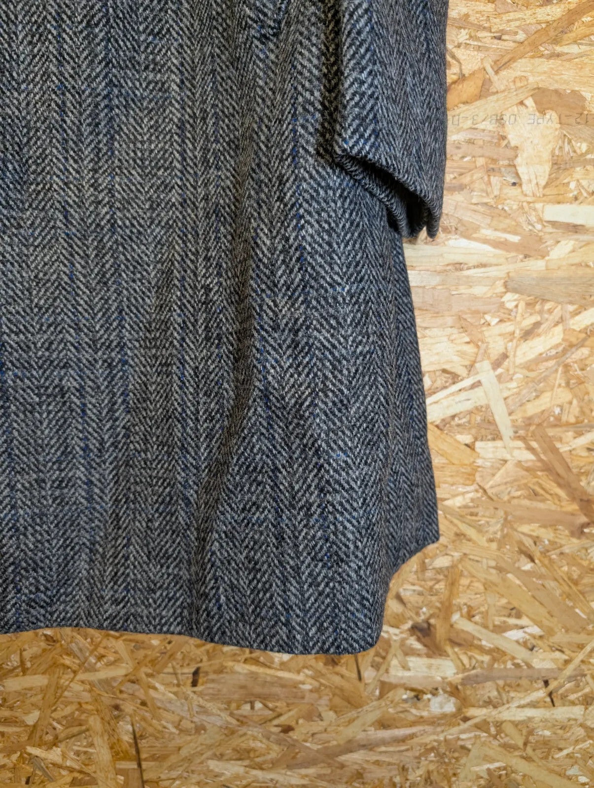Vintage Tweed Overcoat Large Grey Blue Wool Herringbone Button Up Diamond 70s