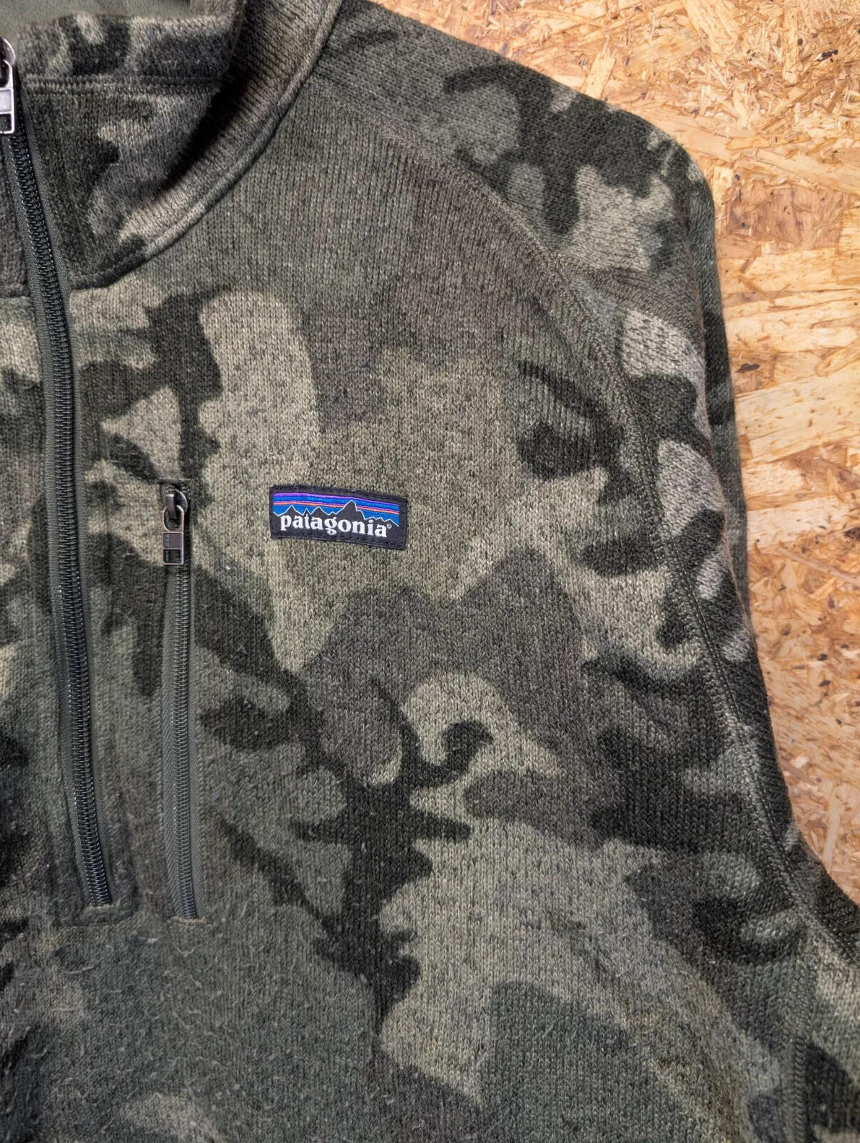 Patagonia Better Sweater Fleece Mens Large Khaki Green Camo Pullover 1/4 Zip