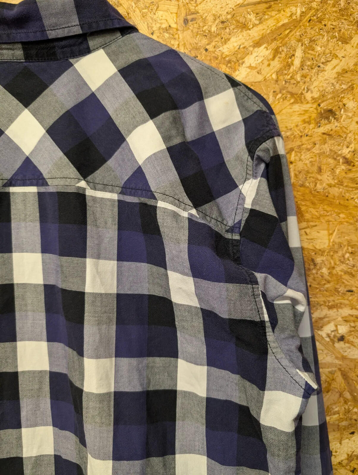 Carhartt Peyton Shirt Mens XL Long Sleeve Blue Purple White Check Cotton Plaid