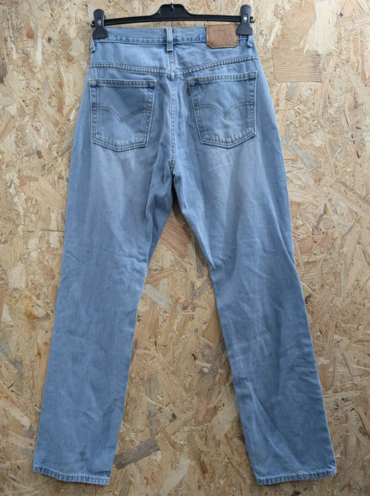 Vintage Levis 505 Jeans Mens W28 L32 Light Blue Denim Lower Rise USA Made 80s