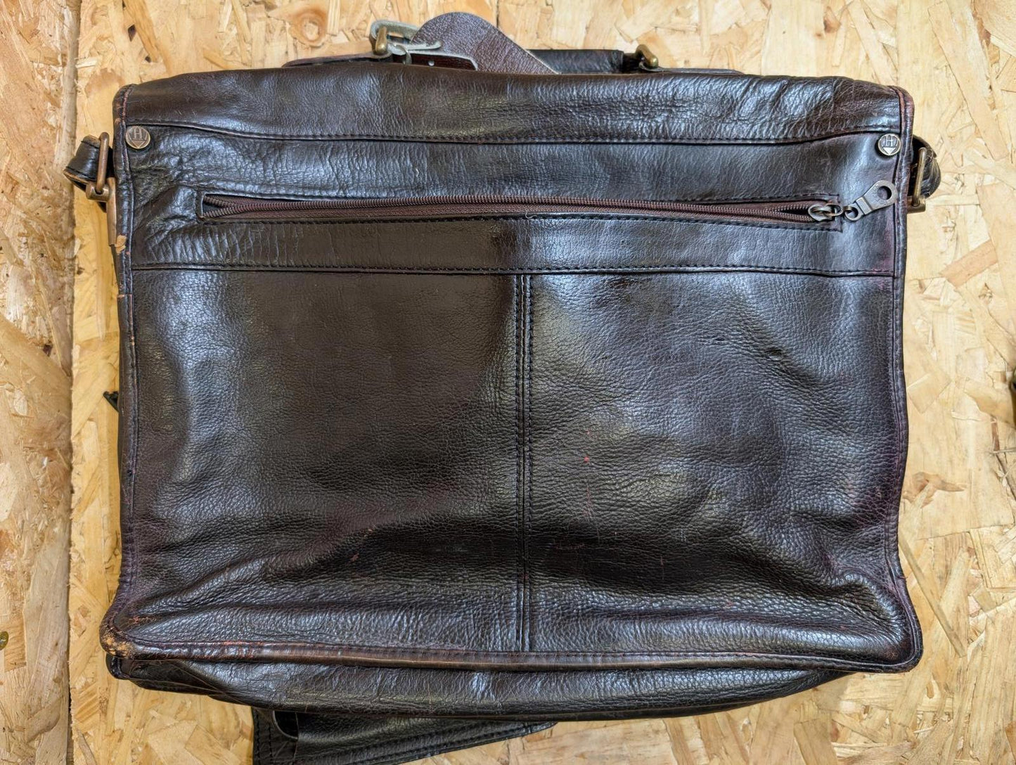 Quality Leather Brown 17 " Messenger Bag Medium Briefcase Satchel Book Strap