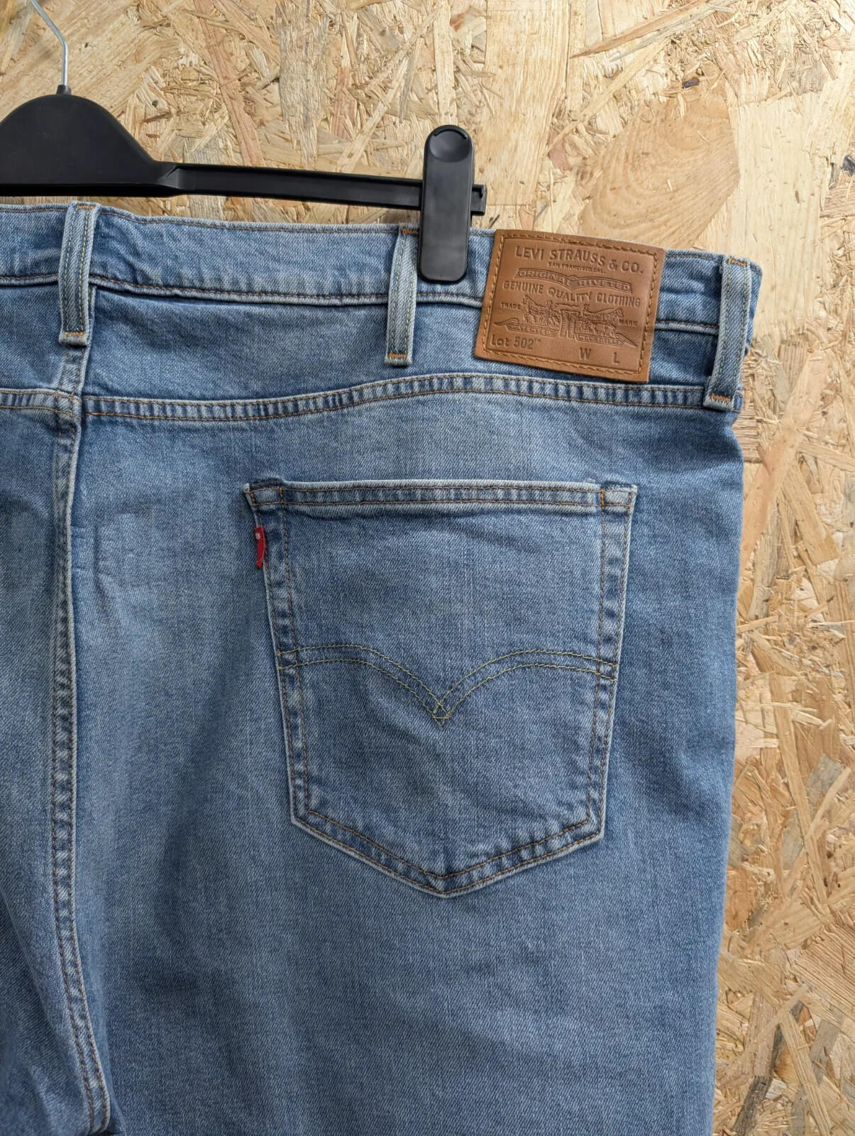 Levis 502 Jeans Mens W48 L32 Light Blue Wash Stretch Denim Straight Leg Zip Fly