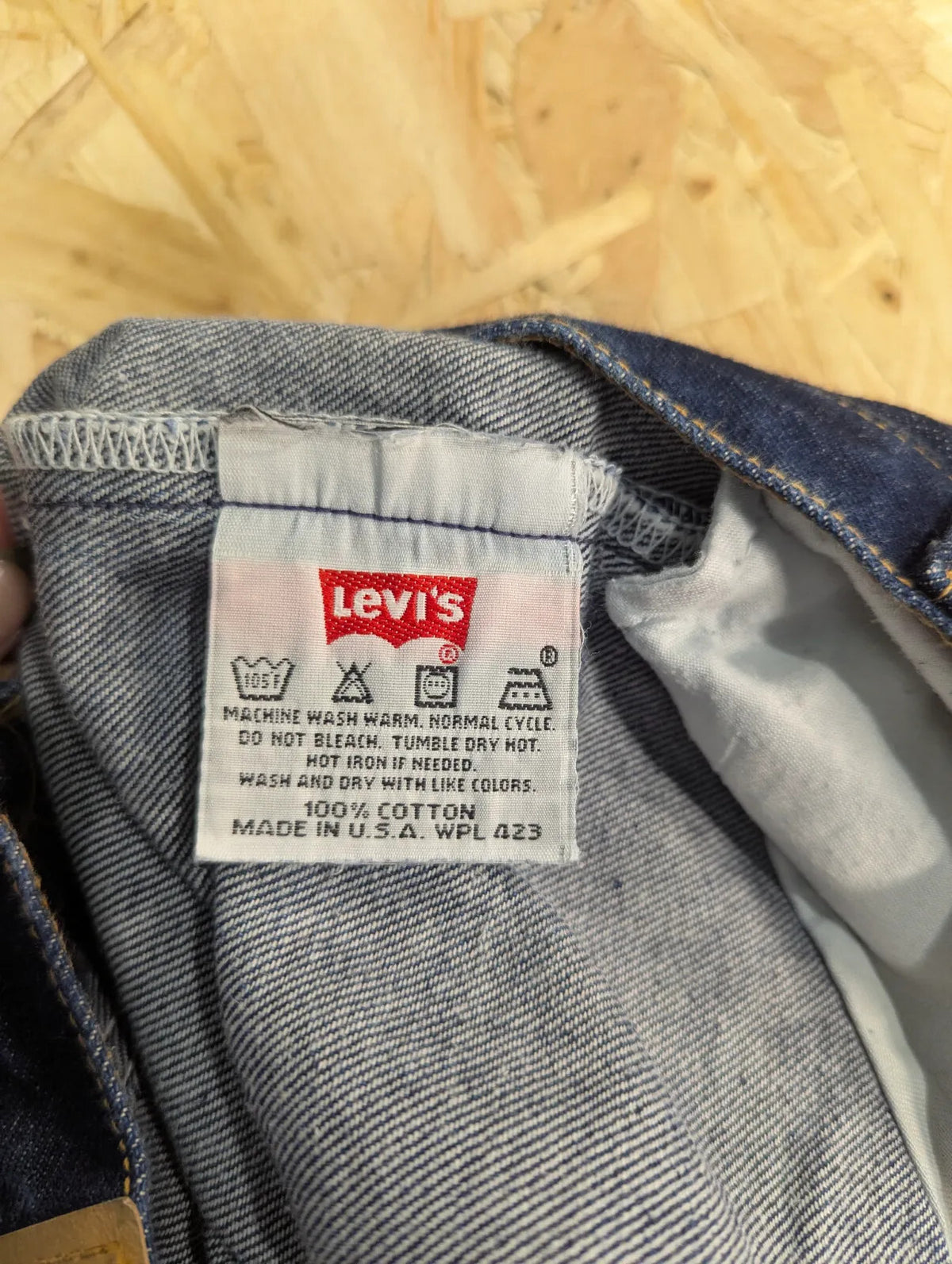 Levis 501 Jeans Mens W34 L32 Dark Blue Wash Denim Button USA Made 2002 Vintage