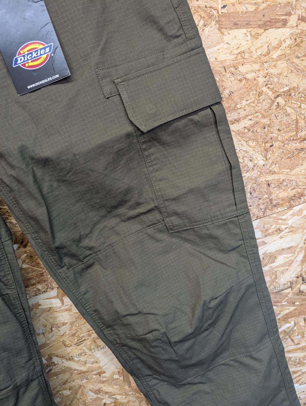 Dickies Cargo Pants W36 L32 Khaki Green Trousers Baggies Skate Carpenter Ripstop