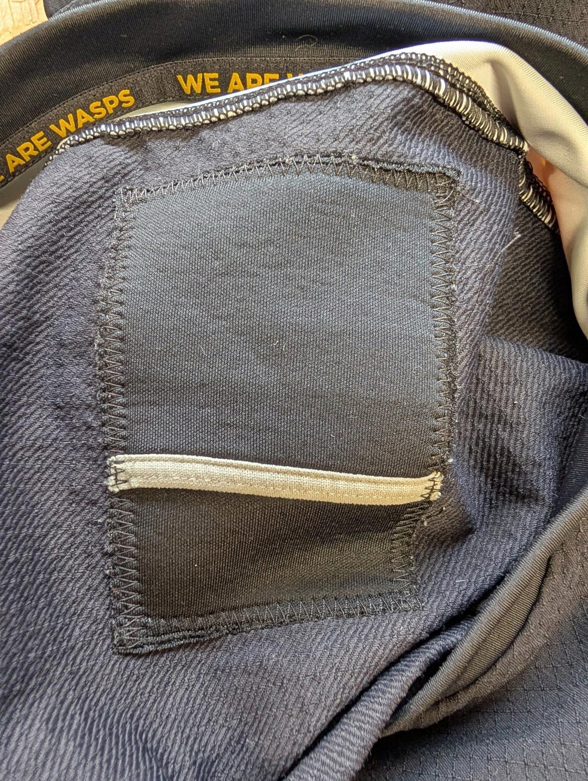 Wasps Pro Rugby Shirt Men XL HeatGear Black Vodafone Sponsor Under Armour London