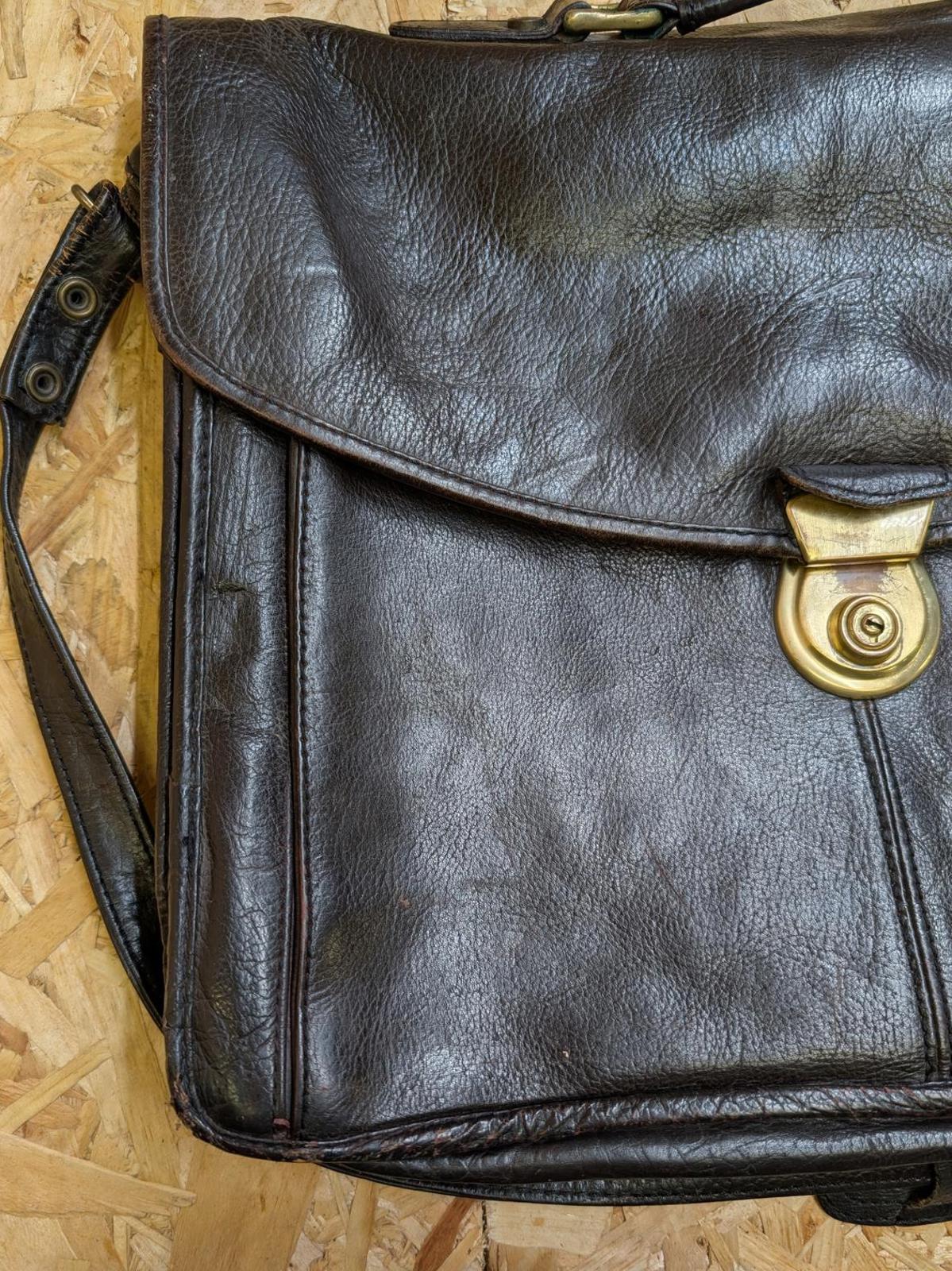 Quality Leather Brown 17 " Messenger Bag Medium Briefcase Satchel Book Strap