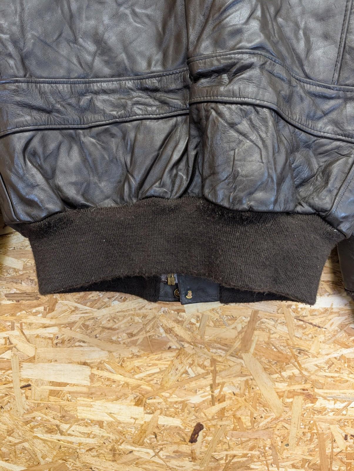 Schott 684 Leather Bomber Jacket Men Large 42 NYC Faux Lined Brown Vintage 90s