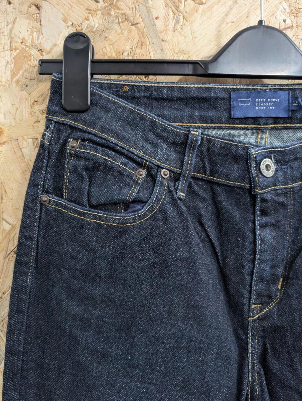 Levis Demi Curve Bootcut Jeans Size 10 W29 L32 Women Navy Blue Red Tab Zip Fly