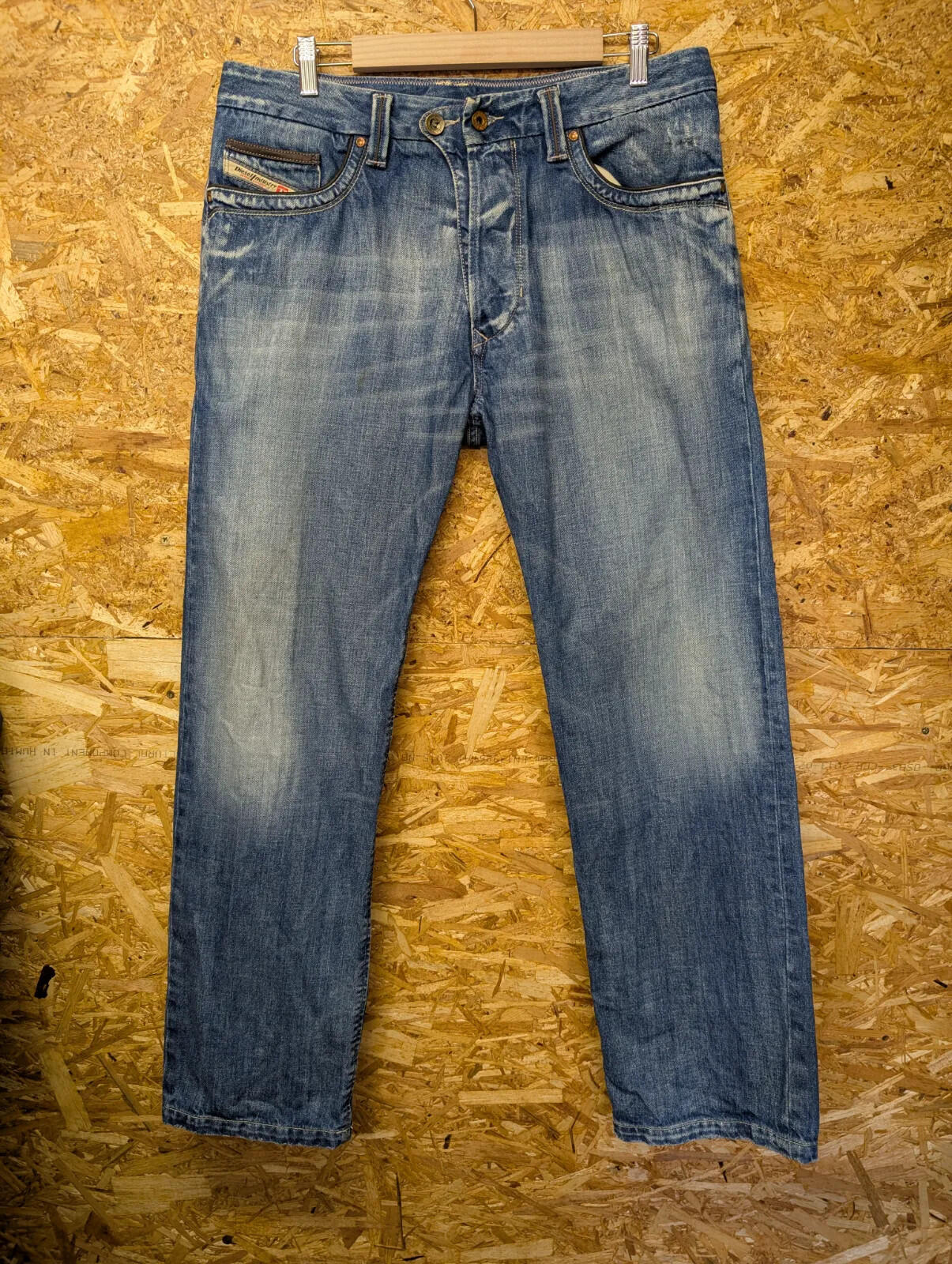 Diesel Arker FP Jeans Mens W34 L32 Blue Straight Leg Button Fly Made in Italy